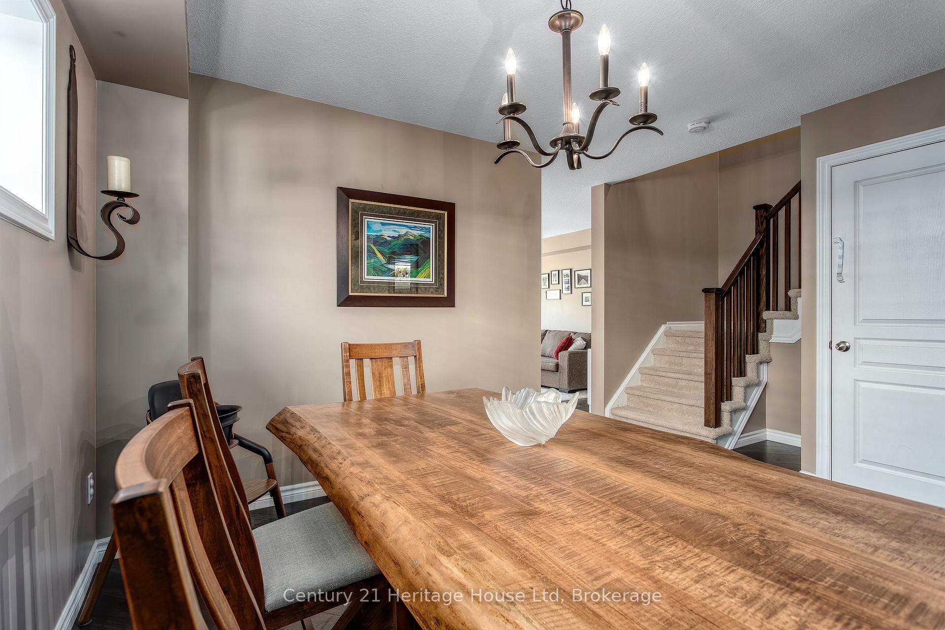 Photo 7 of 208 Couling Crescent, Guelph, Grange Road — HOMEH