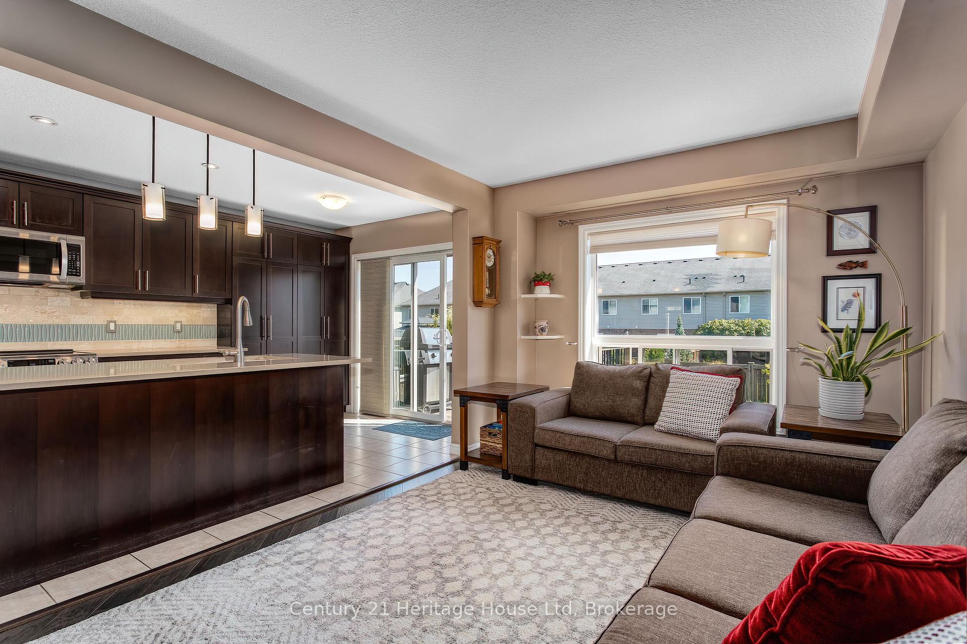 Photo 11 of 208 Couling Crescent, Guelph, Grange Road — HOMEH