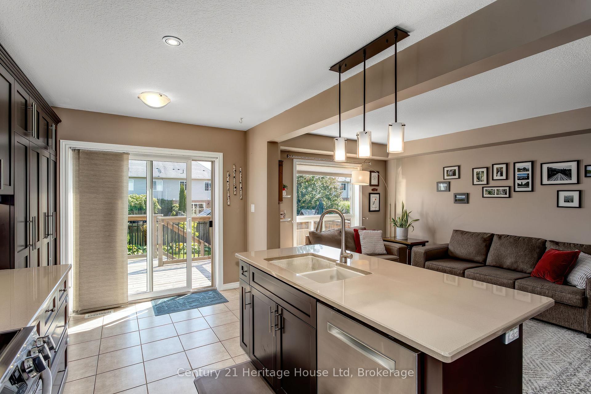 Photo 13 of 208 Couling Crescent, Guelph, Grange Road — HOMEH