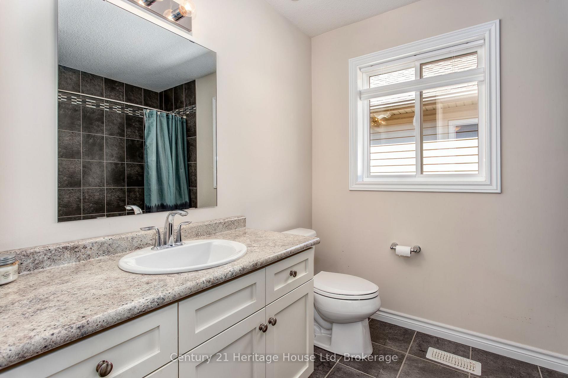Photo 26 of 208 Couling Crescent, Guelph, Grange Road — HOMEH