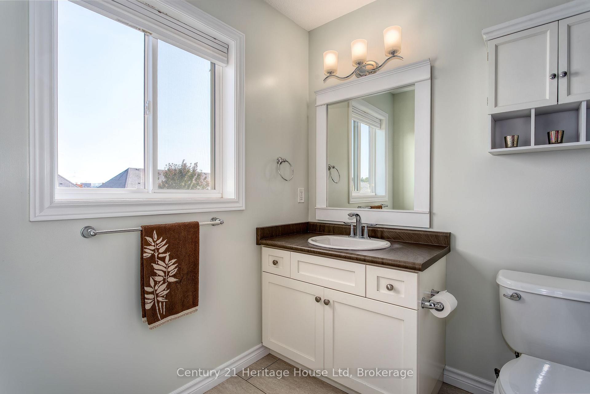 Photo 32 of 208 Couling Crescent, Guelph, Grange Road — HOMEH