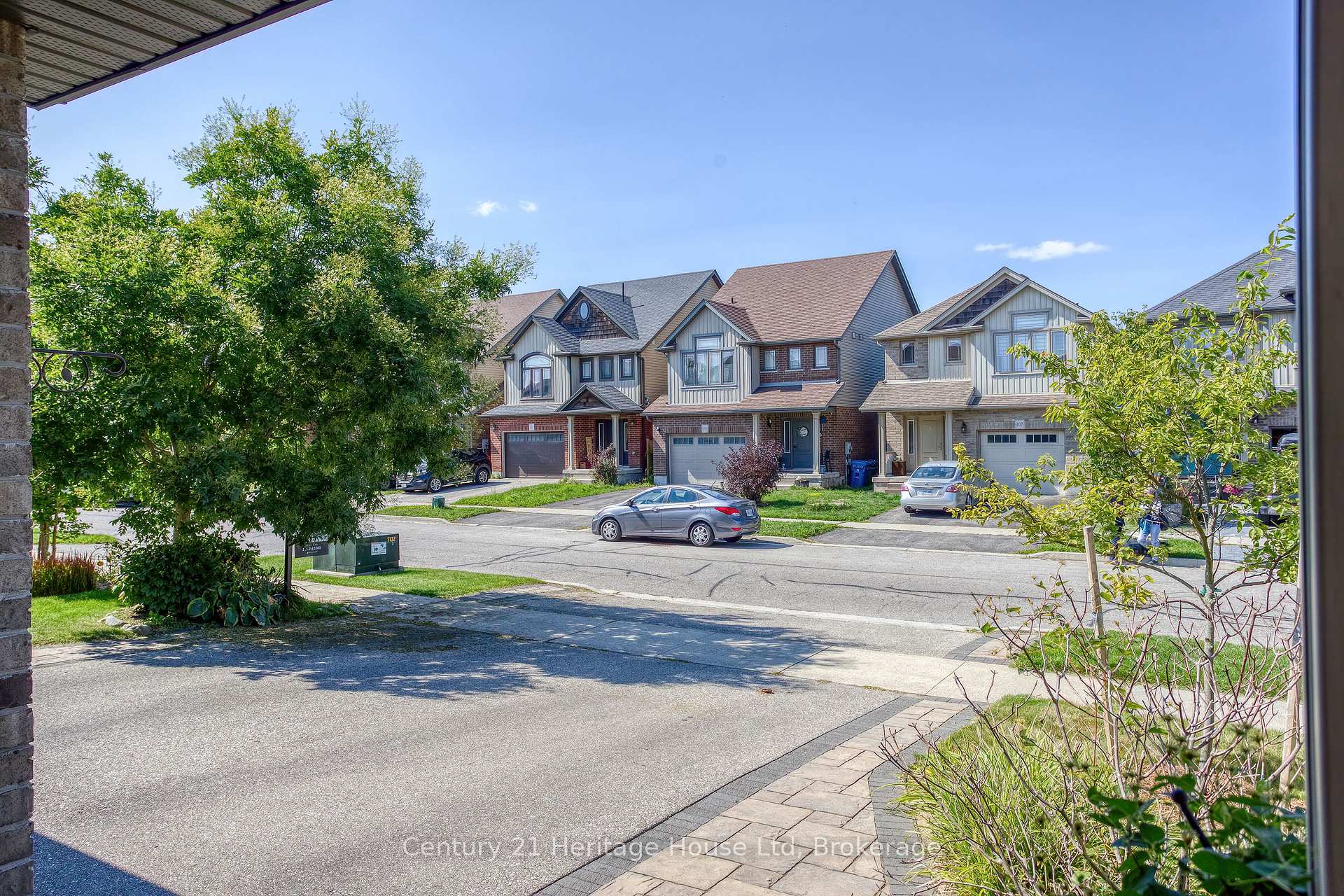 Photo 46 of 208 Couling Crescent, Guelph, Grange Road — HOMEH