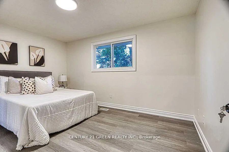 Photo 15 of 164 Gardiner Drive, Hamilton, Gilkson — HOMEH