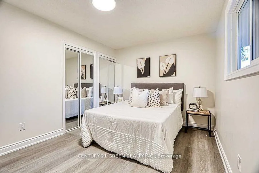 Photo 16 of 164 Gardiner Drive, Hamilton, Gilkson — HOMEH