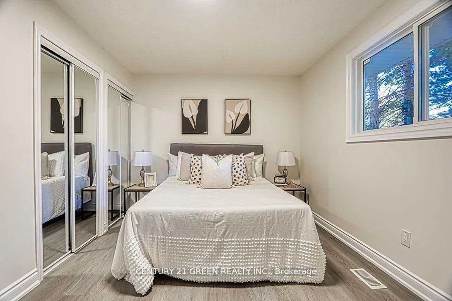 Photo 17 of 164 Gardiner Drive, Hamilton, Gilkson — HOMEH