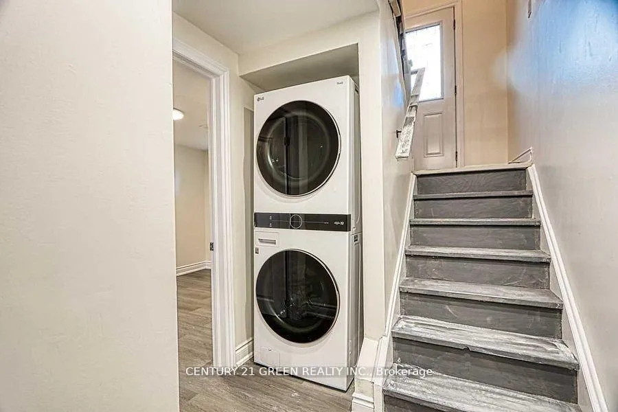 Photo 25 of 164 Gardiner Drive, Hamilton, Gilkson — HOMEH