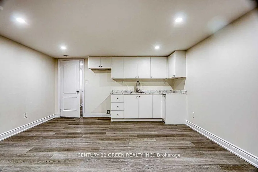 Photo 26 of 164 Gardiner Drive, Hamilton, Gilkson — HOMEH