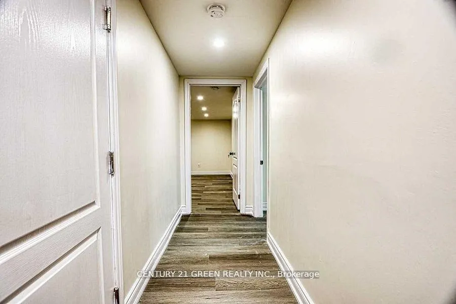 Photo 36 of 164 Gardiner Drive, Hamilton, Gilkson — HOMEH