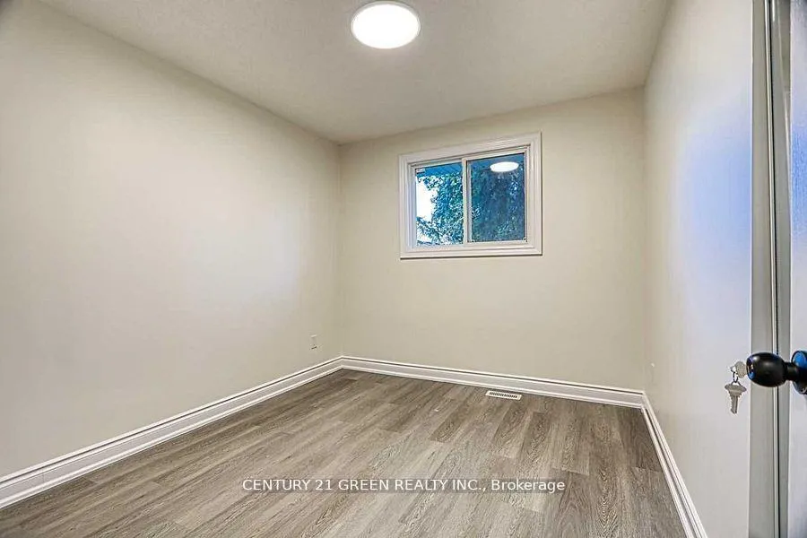 Photo 40 of 164 Gardiner Drive, Hamilton, Gilkson — HOMEH