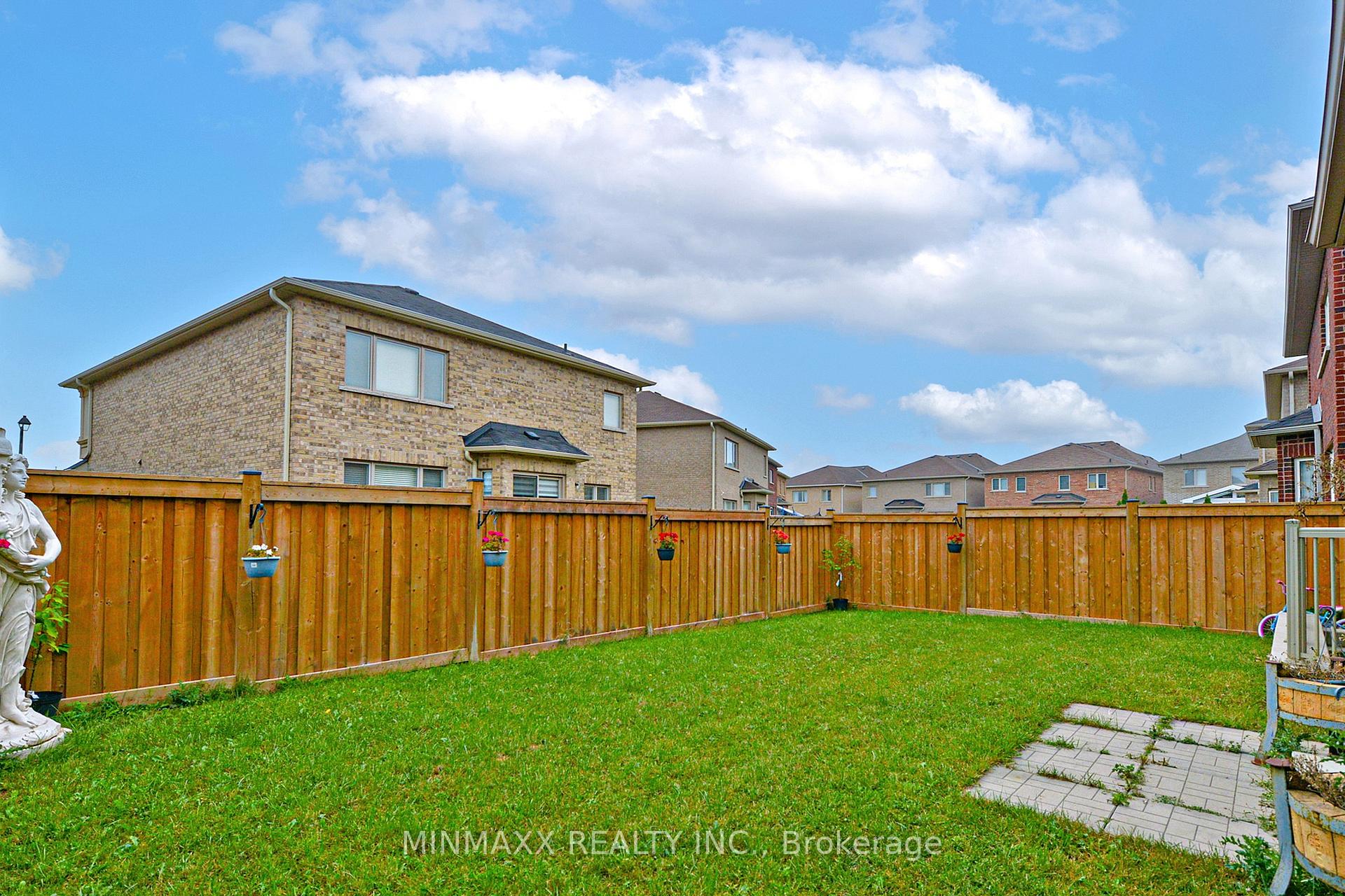 Photo 39 of 164 Belmore Court, Milton, Ford — HOMEH