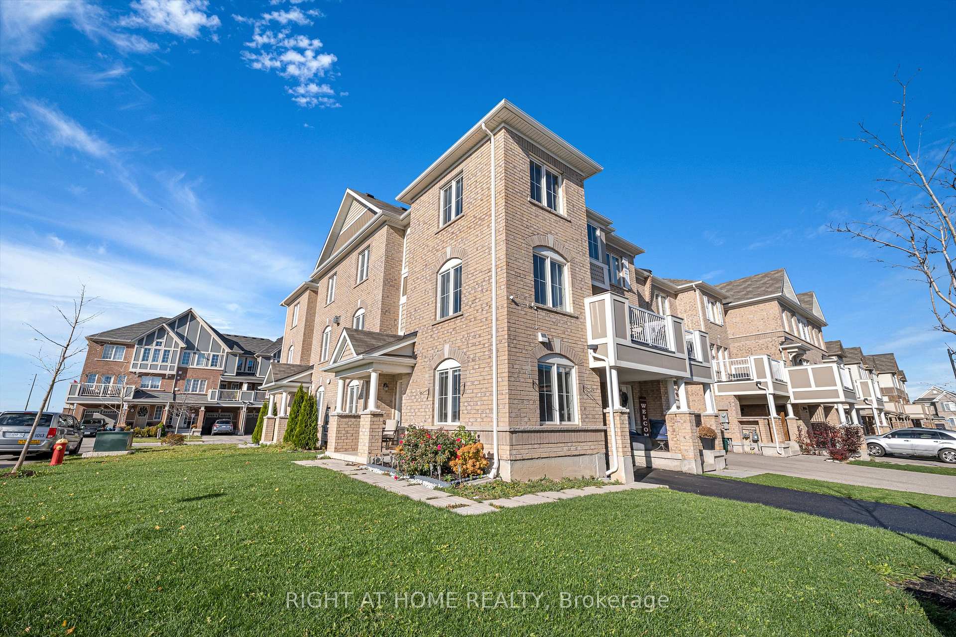 Front of 105 Bond Head Court