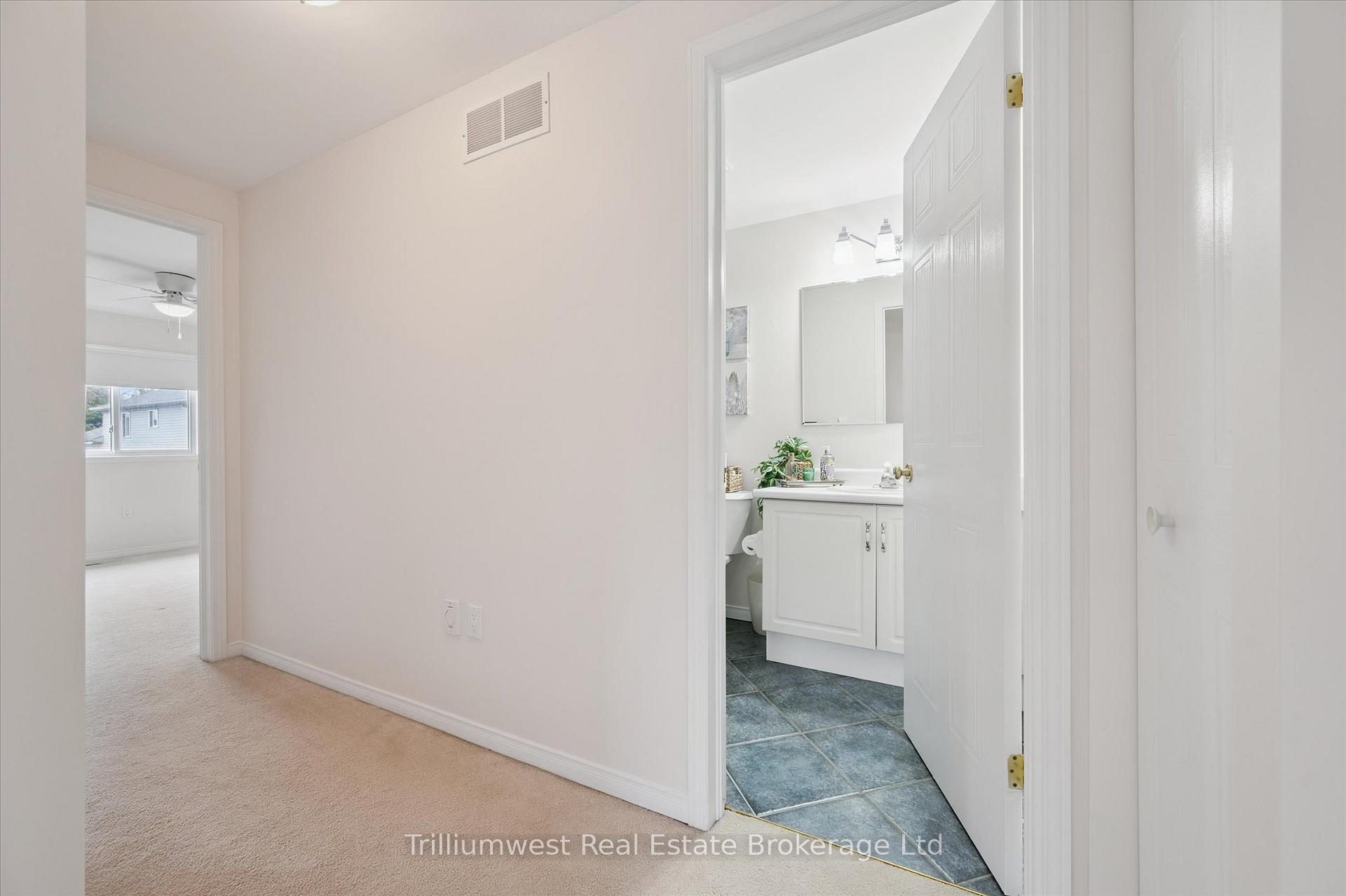 Photo 16 of 19 Ireland Place, Guelph, Grange Road — HOMEH