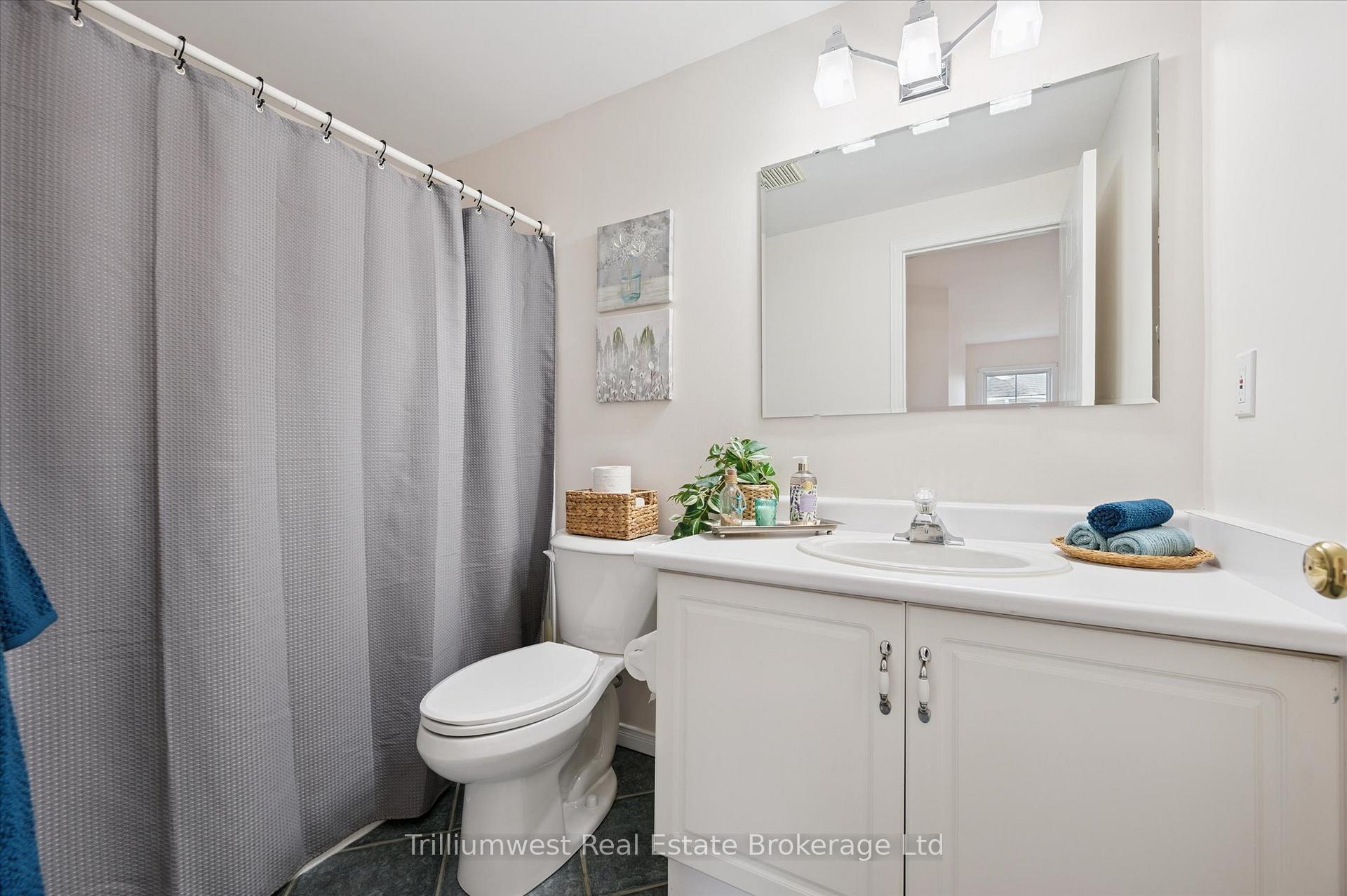 Photo 17 of 19 Ireland Place, Guelph, Grange Road — HOMEH