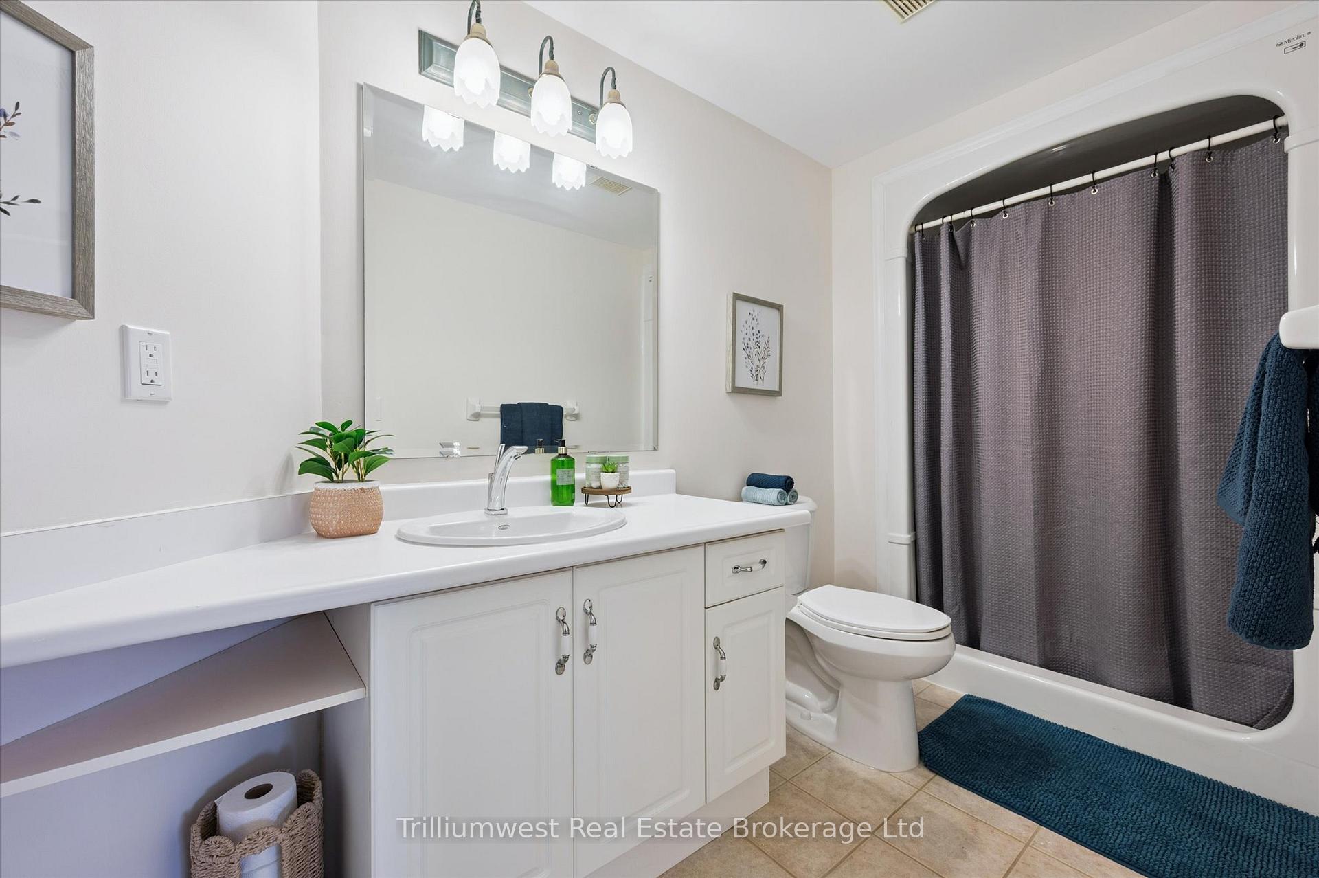 Photo 24 of 19 Ireland Place, Guelph, Grange Road — HOMEH