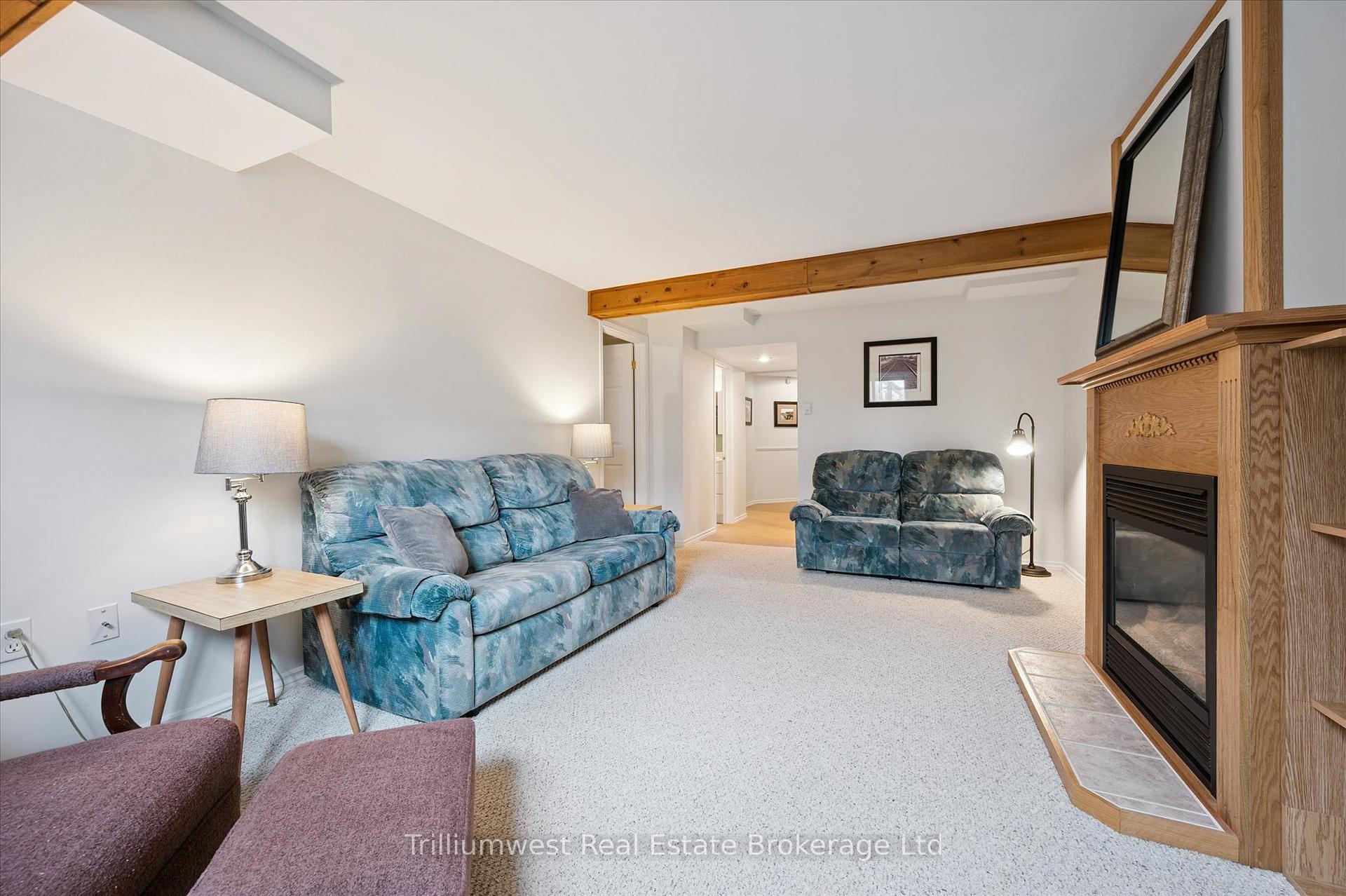 Photo 27 of 19 Ireland Place, Guelph, Grange Road — HOMEH