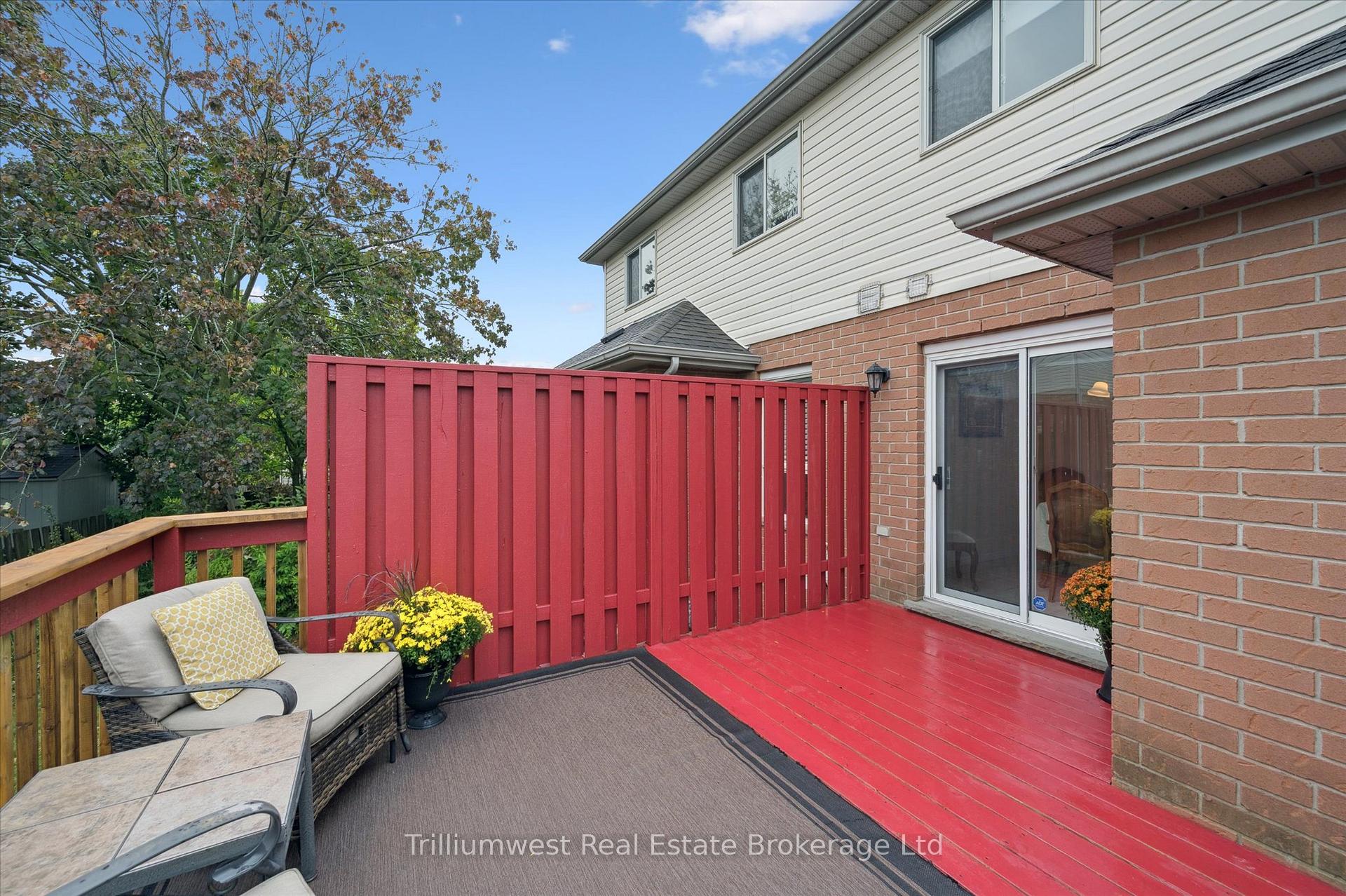 Photo 37 of 19 Ireland Place, Guelph, Grange Road — HOMEH