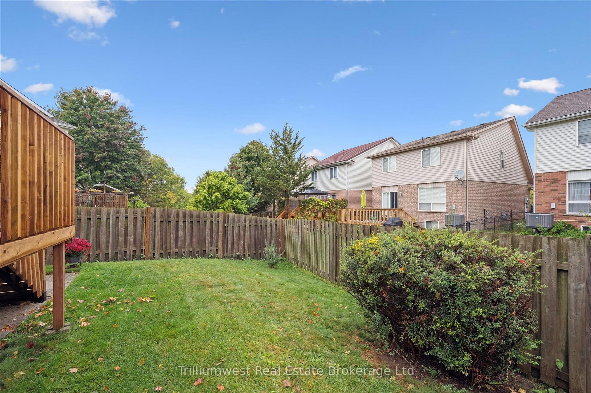 Photo 39 of 19 Ireland Place, Guelph, Grange Road — HOMEH