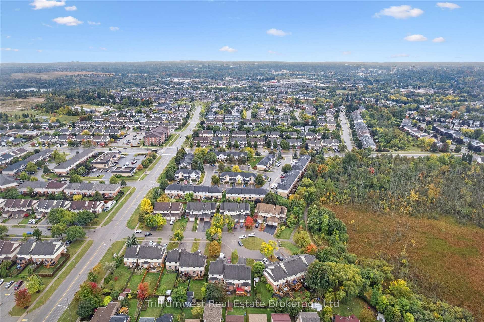 Photo 43 of 19 Ireland Place, Guelph, Grange Road — HOMEH
