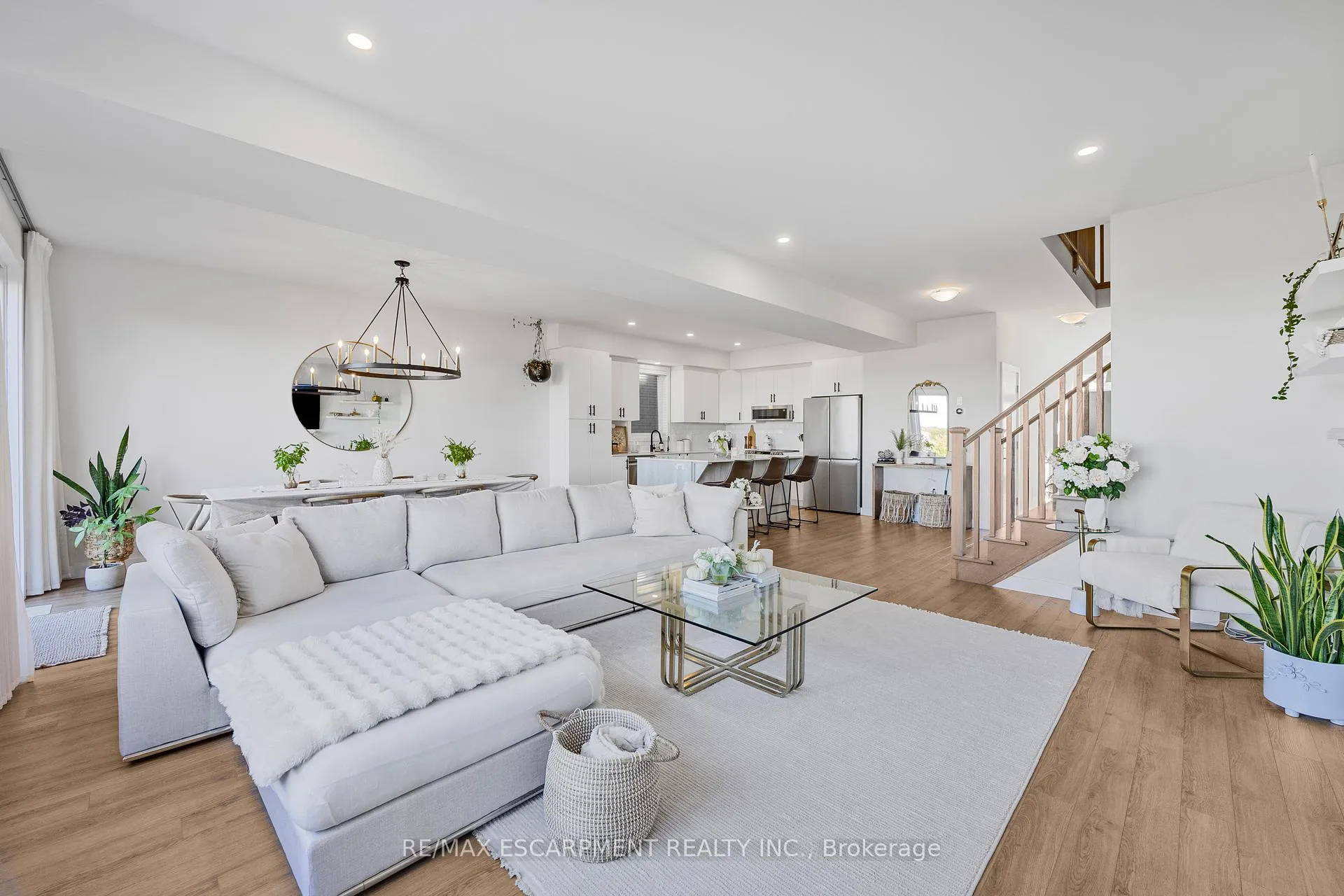 Photo 9 of 52 Bedrock Drive, Hamilton, Stoney Creek Mountain — HOMEH
