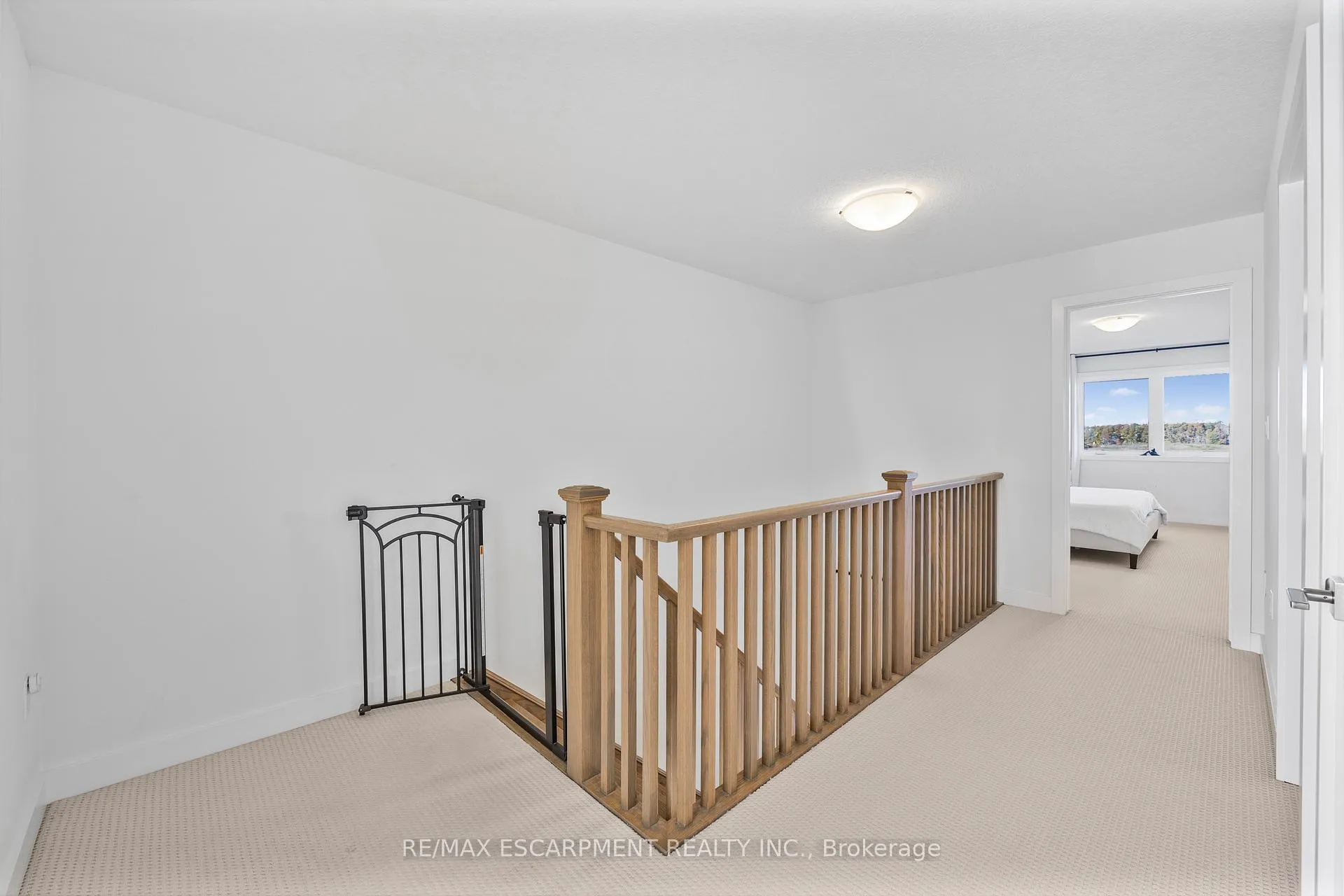 Photo 18 of 52 Bedrock Drive, Hamilton, Stoney Creek Mountain — HOMEH