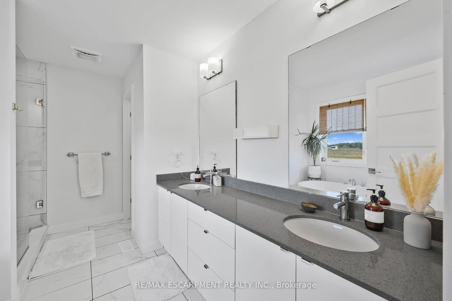 Photo 25 of 52 Bedrock Drive, Hamilton, Stoney Creek Mountain — HOMEH