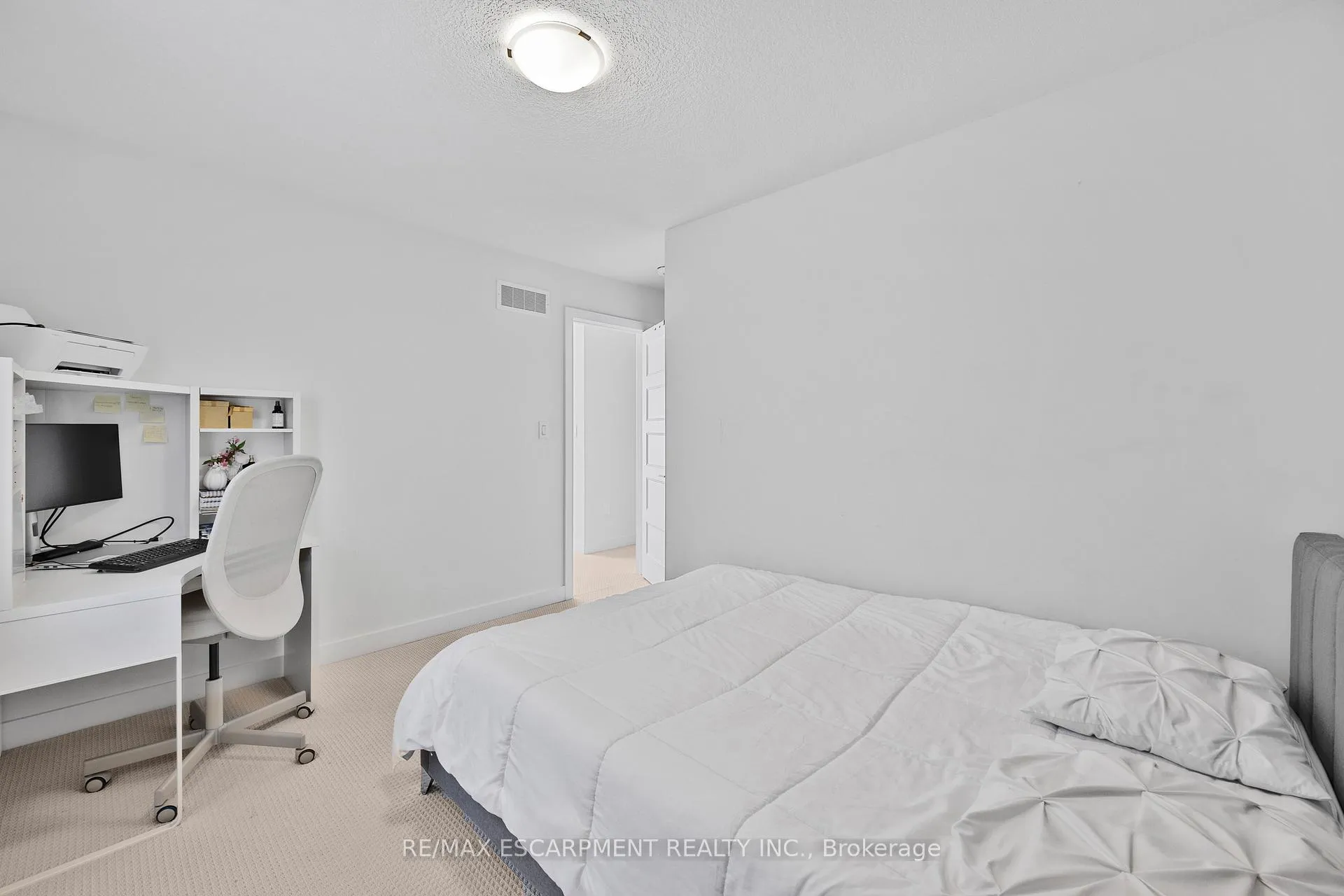 Photo 31 of 52 Bedrock Drive, Hamilton, Stoney Creek Mountain — HOMEH