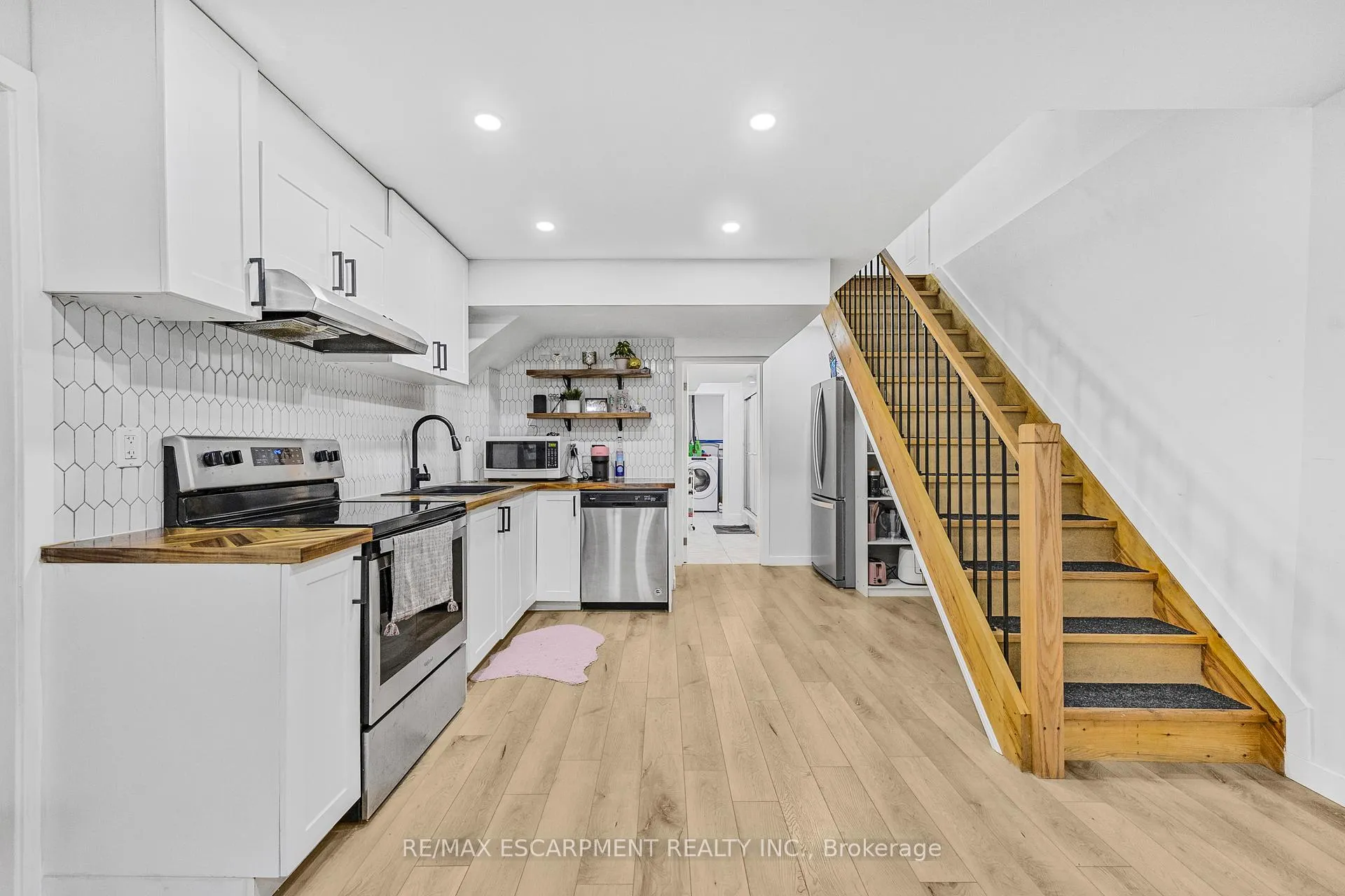 Photo 45 of 52 Bedrock Drive, Hamilton, Stoney Creek Mountain — HOMEH