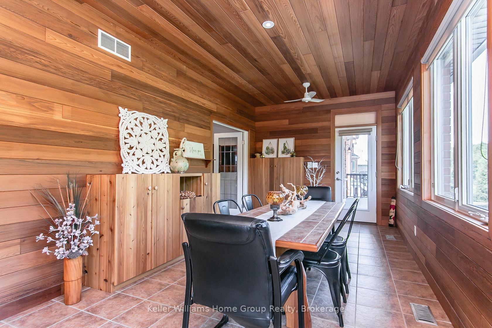 Photo 5 of 15 Keys Crescent, Guelph, Clairfields/Hanlon Business Park — HOMEH