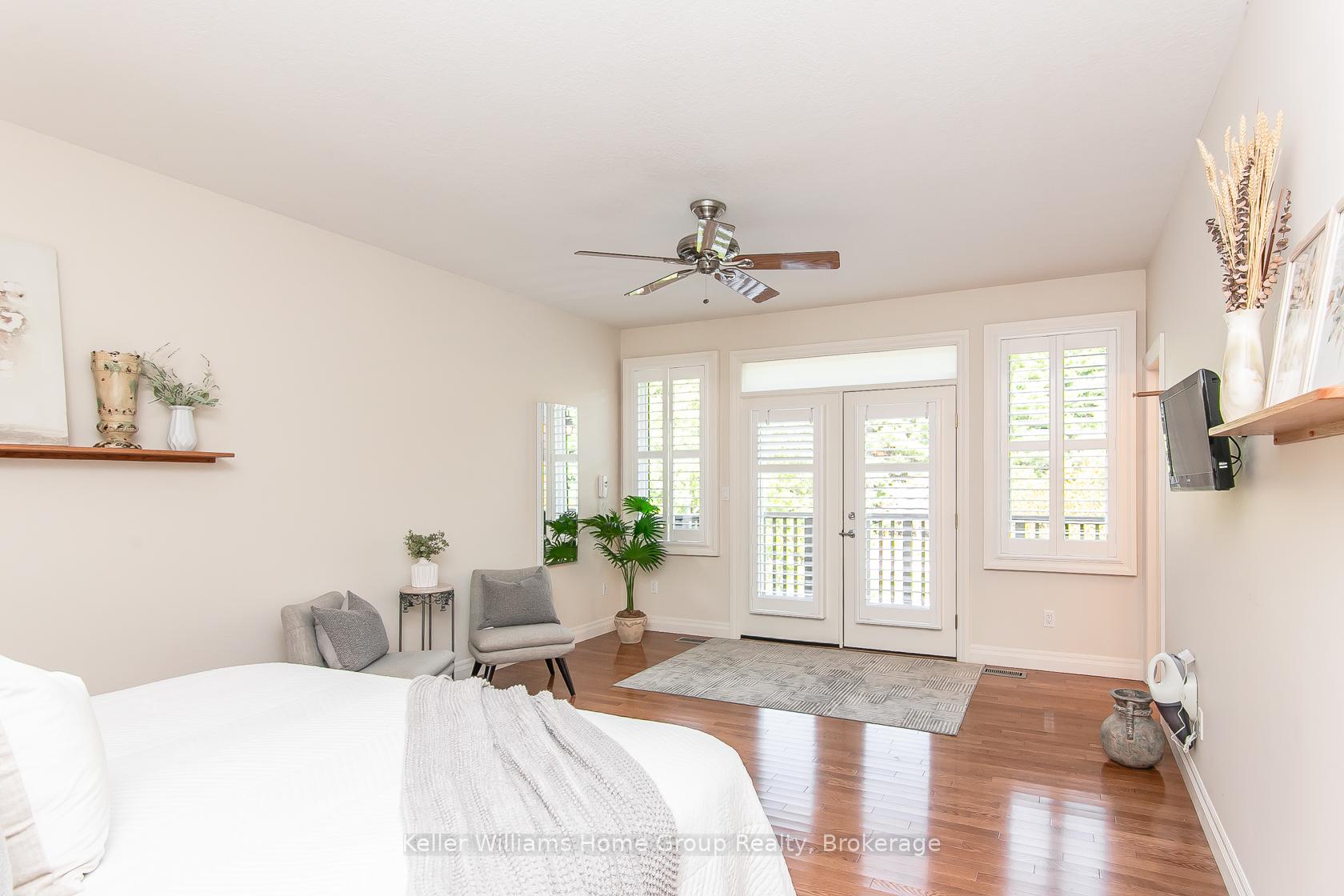 Photo 6 of 15 Keys Crescent, Guelph, Clairfields/Hanlon Business Park — HOMEH