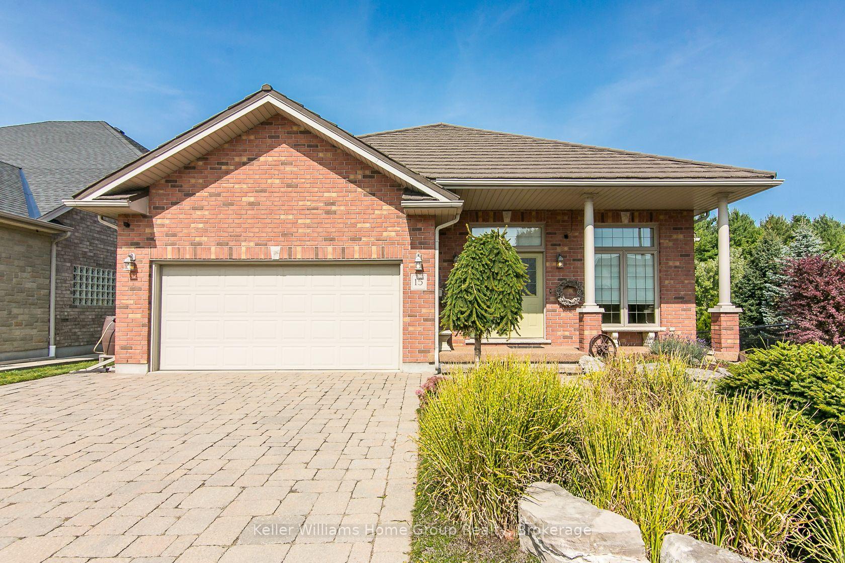 Photo 7 of 15 Keys Crescent, Guelph, Clairfields/Hanlon Business Park — HOMEH