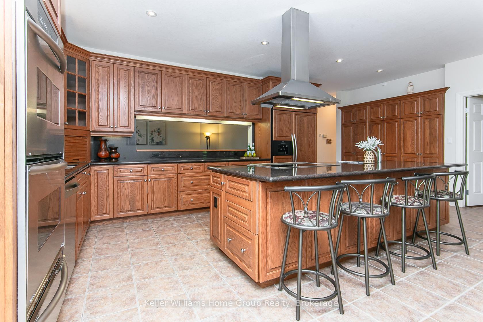 Photo 15 of 15 Keys Crescent, Guelph, Clairfields/Hanlon Business Park — HOMEH