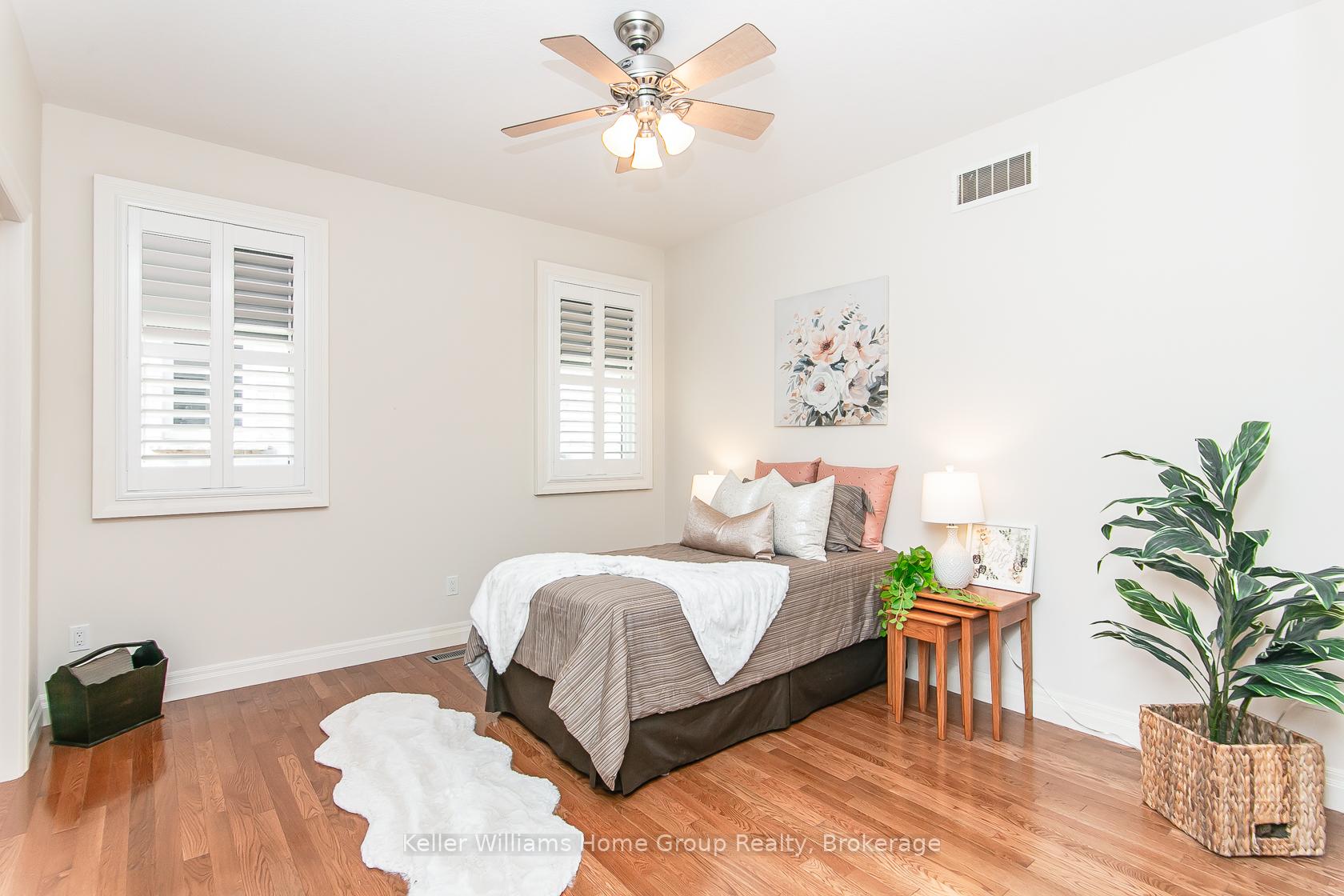 Photo 23 of 15 Keys Crescent, Guelph, Clairfields/Hanlon Business Park — HOMEH