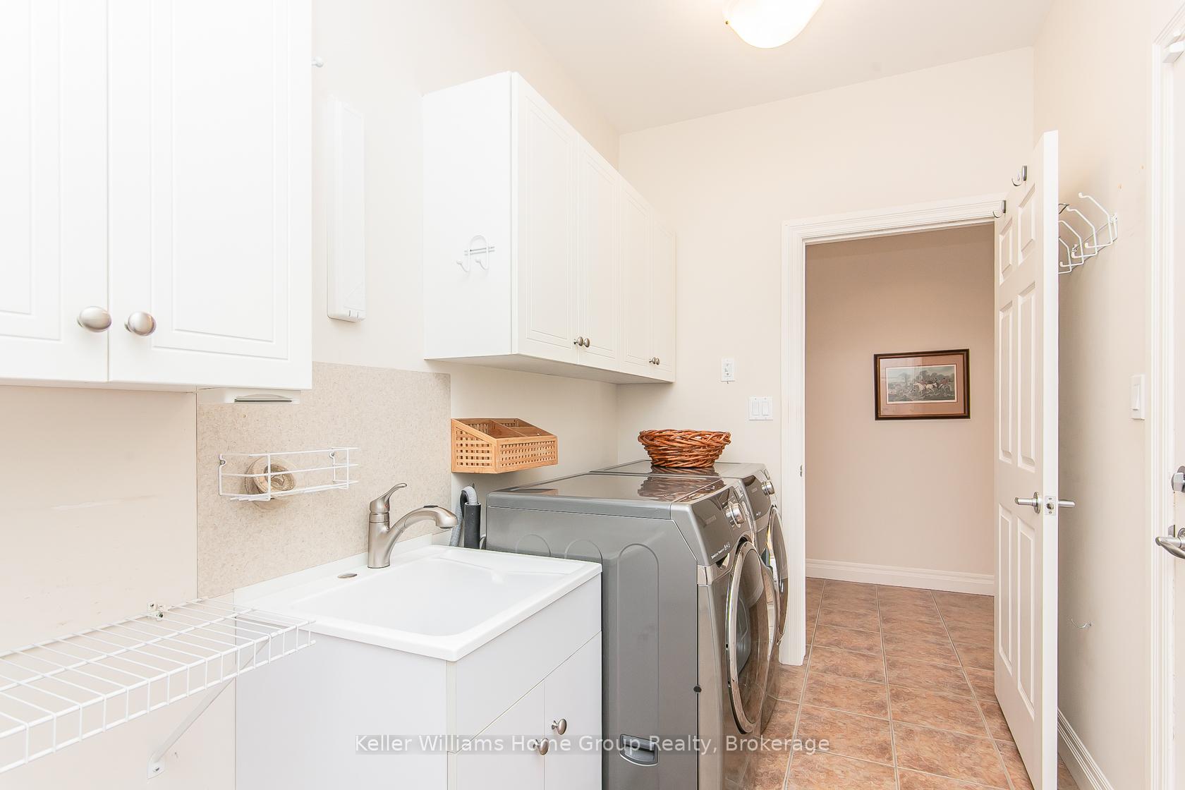 Photo 27 of 15 Keys Crescent, Guelph, Clairfields/Hanlon Business Park — HOMEH