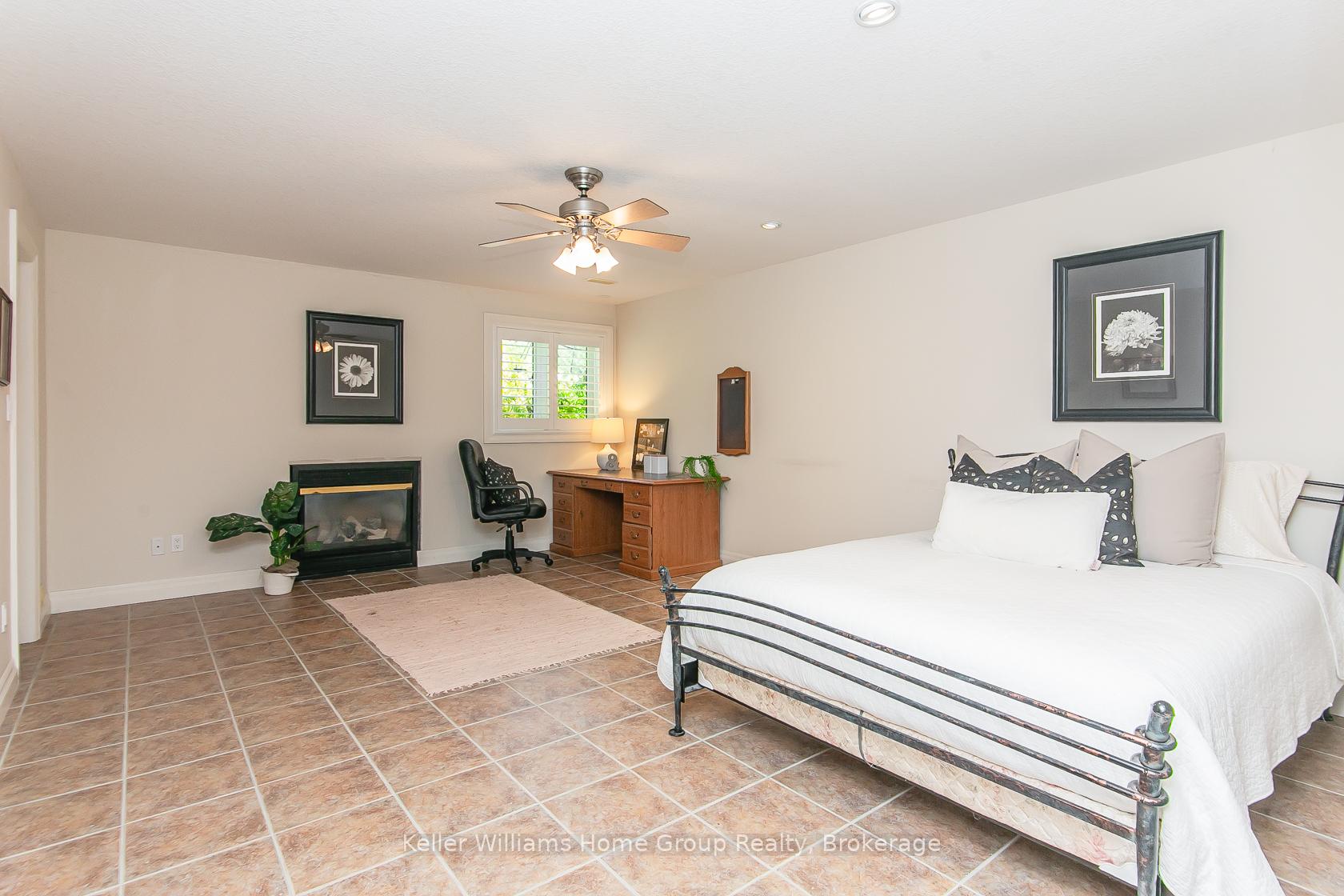 Photo 31 of 15 Keys Crescent, Guelph, Clairfields/Hanlon Business Park — HOMEH