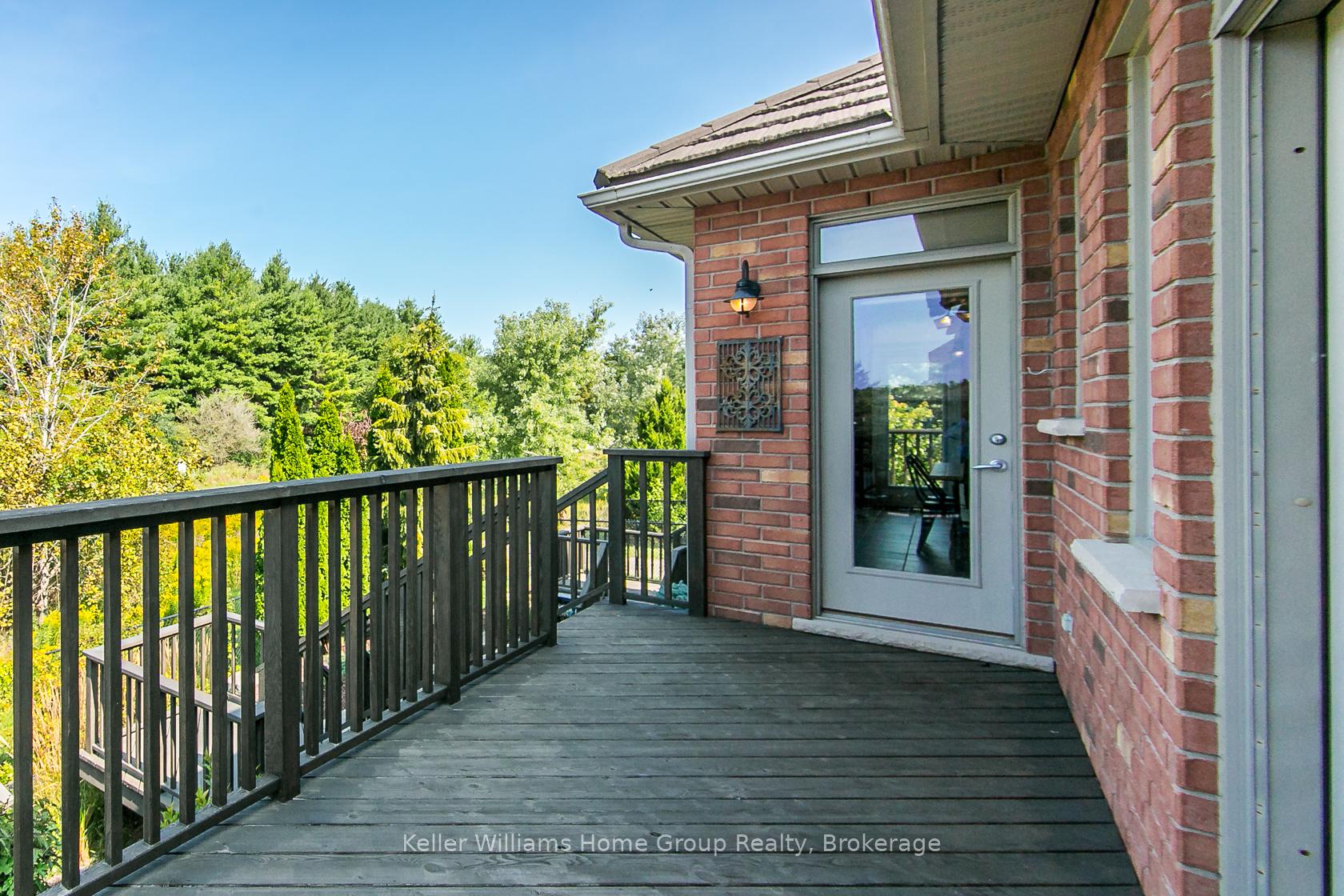 Photo 41 of 15 Keys Crescent, Guelph, Clairfields/Hanlon Business Park — HOMEH