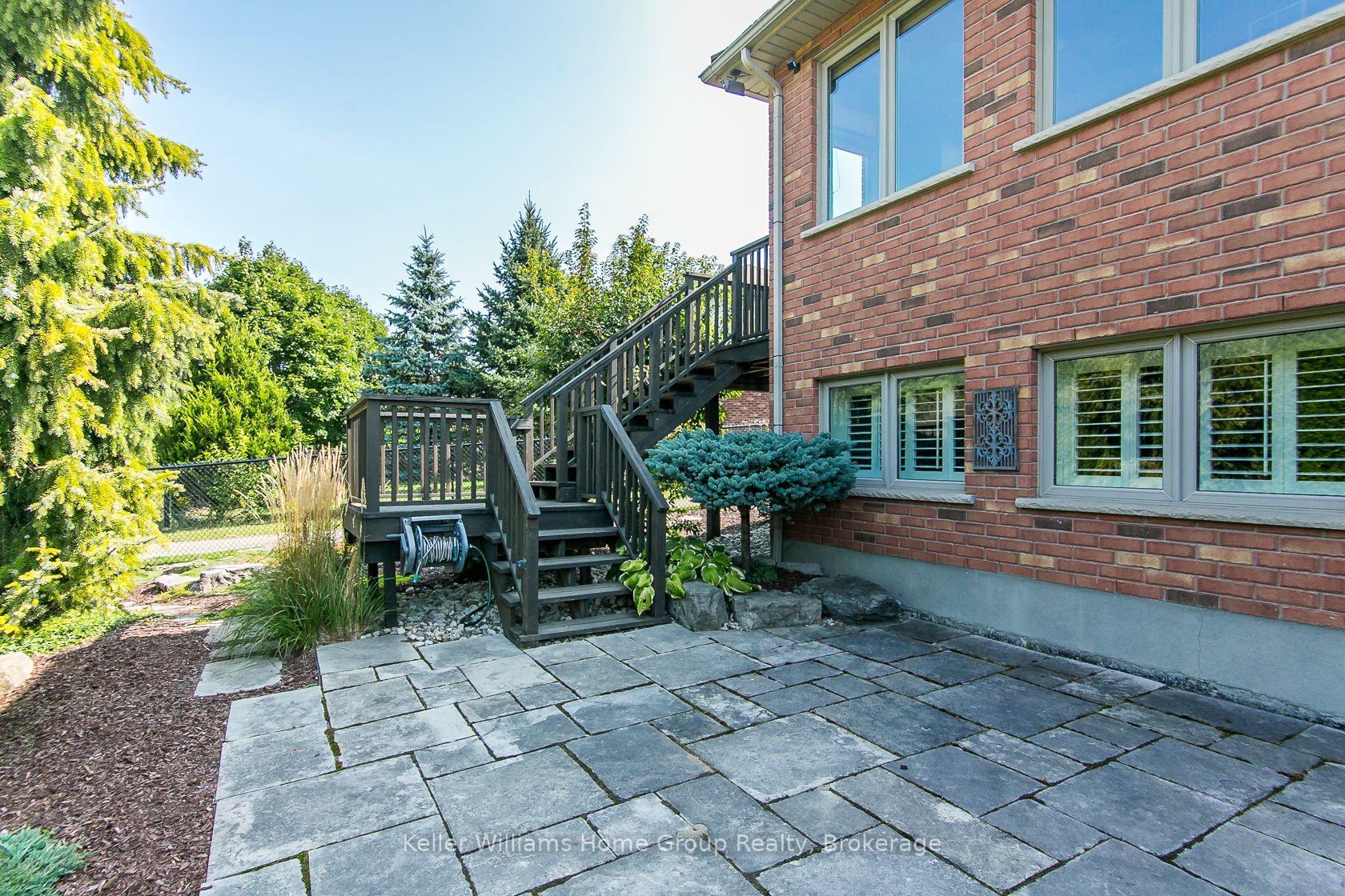 Photo 42 of 15 Keys Crescent, Guelph, Clairfields/Hanlon Business Park — HOMEH