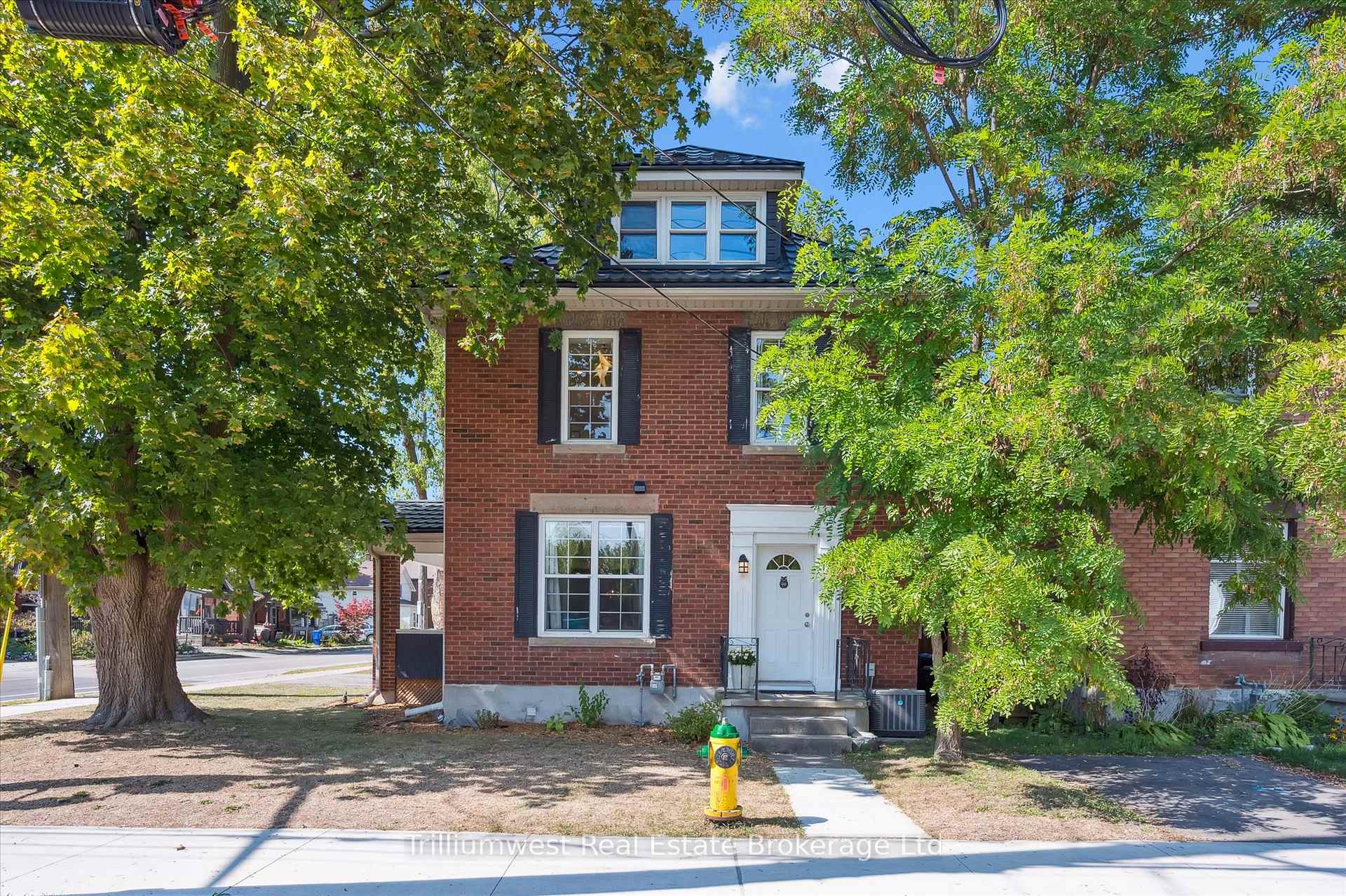 Photo 1 of 364 York Road, Guelph, St. Patrick's Ward — HOMEH