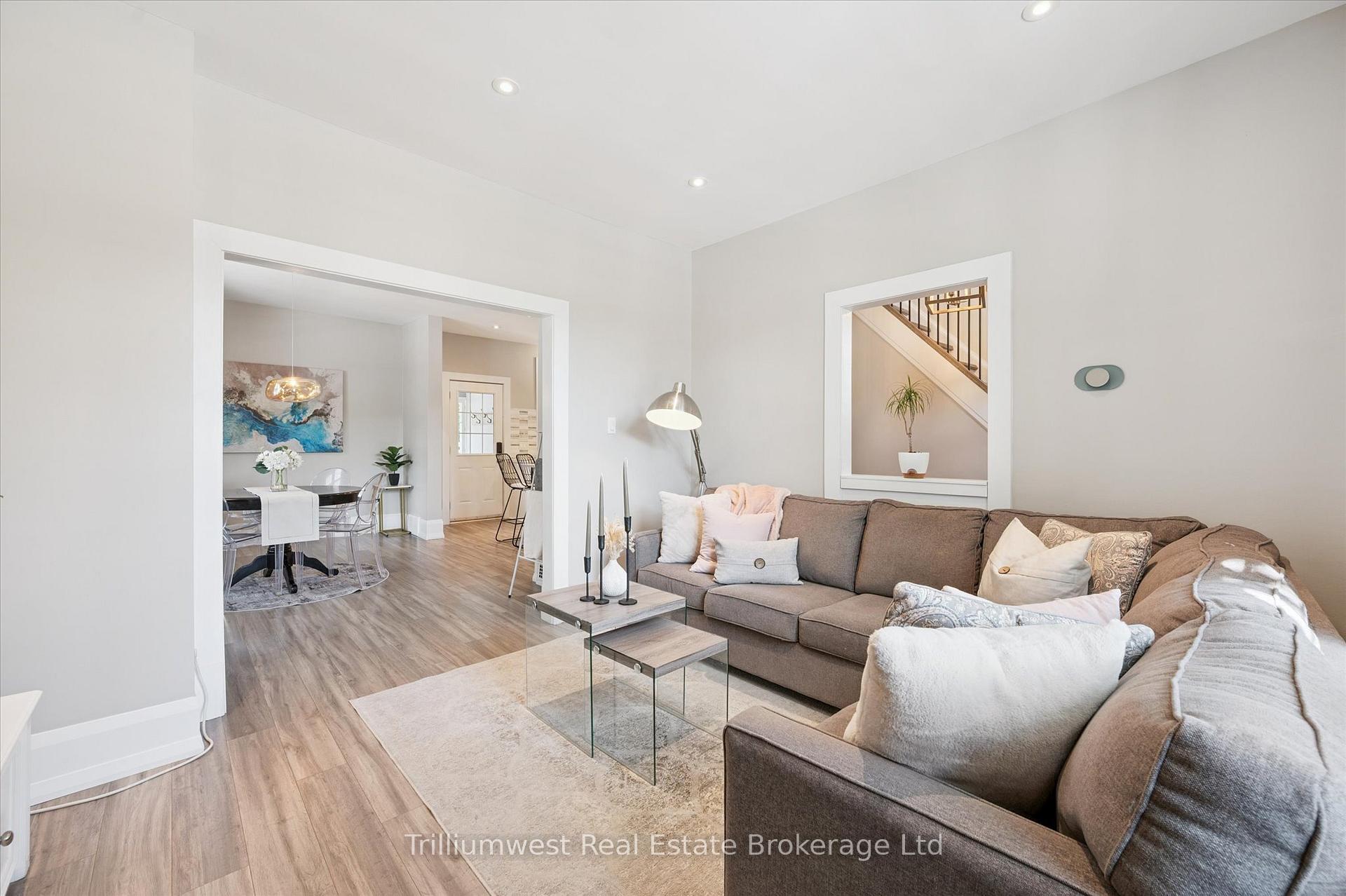 Photo 9 of 364 York Road, Guelph, St. Patrick's Ward — HOMEH