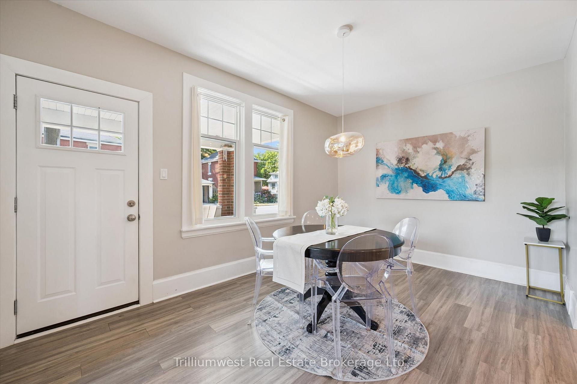 Photo 20 of 364 York Road, Guelph, St. Patrick's Ward — HOMEH