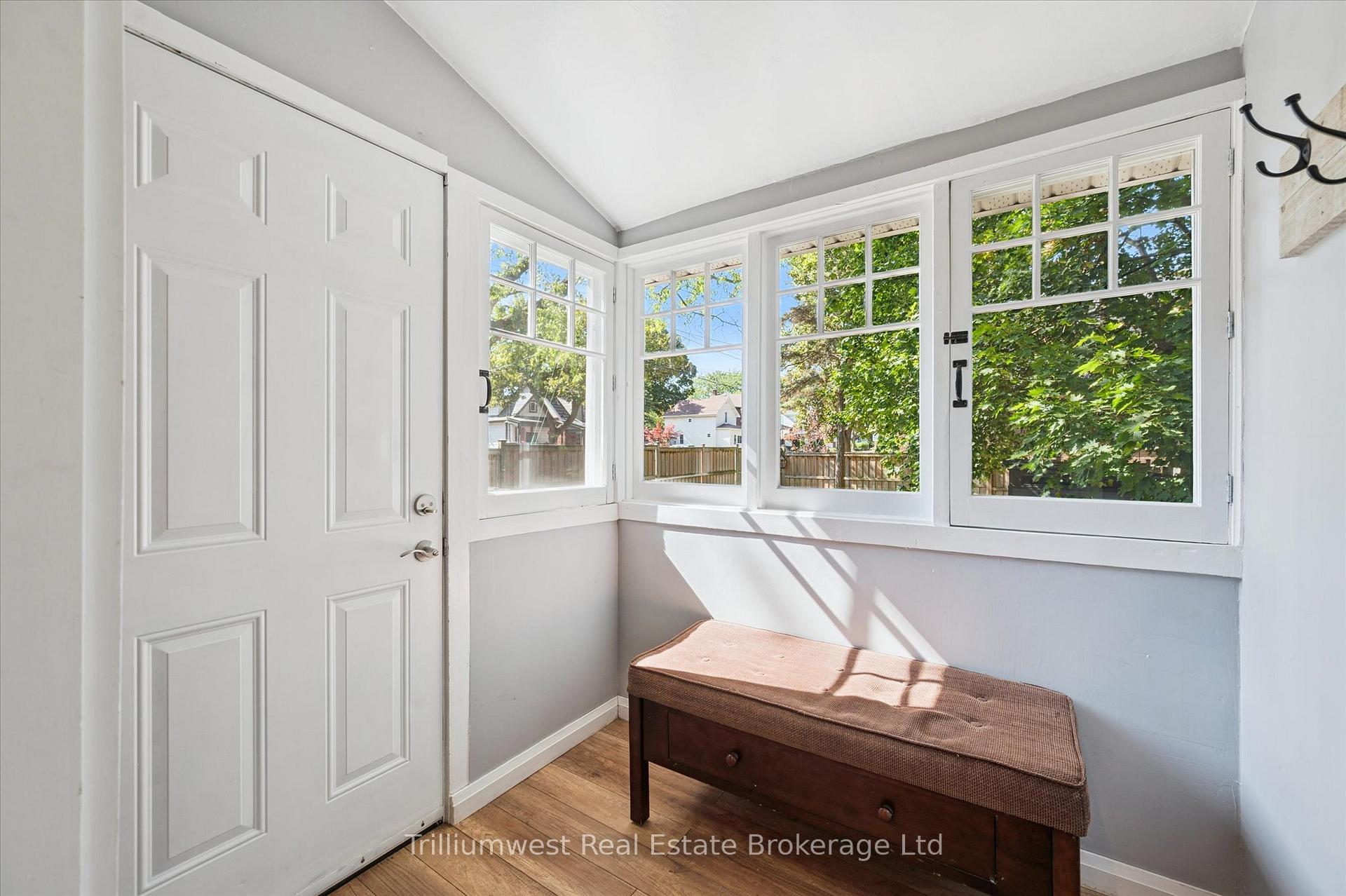 Photo 31 of 364 York Road, Guelph, St. Patrick's Ward — HOMEH