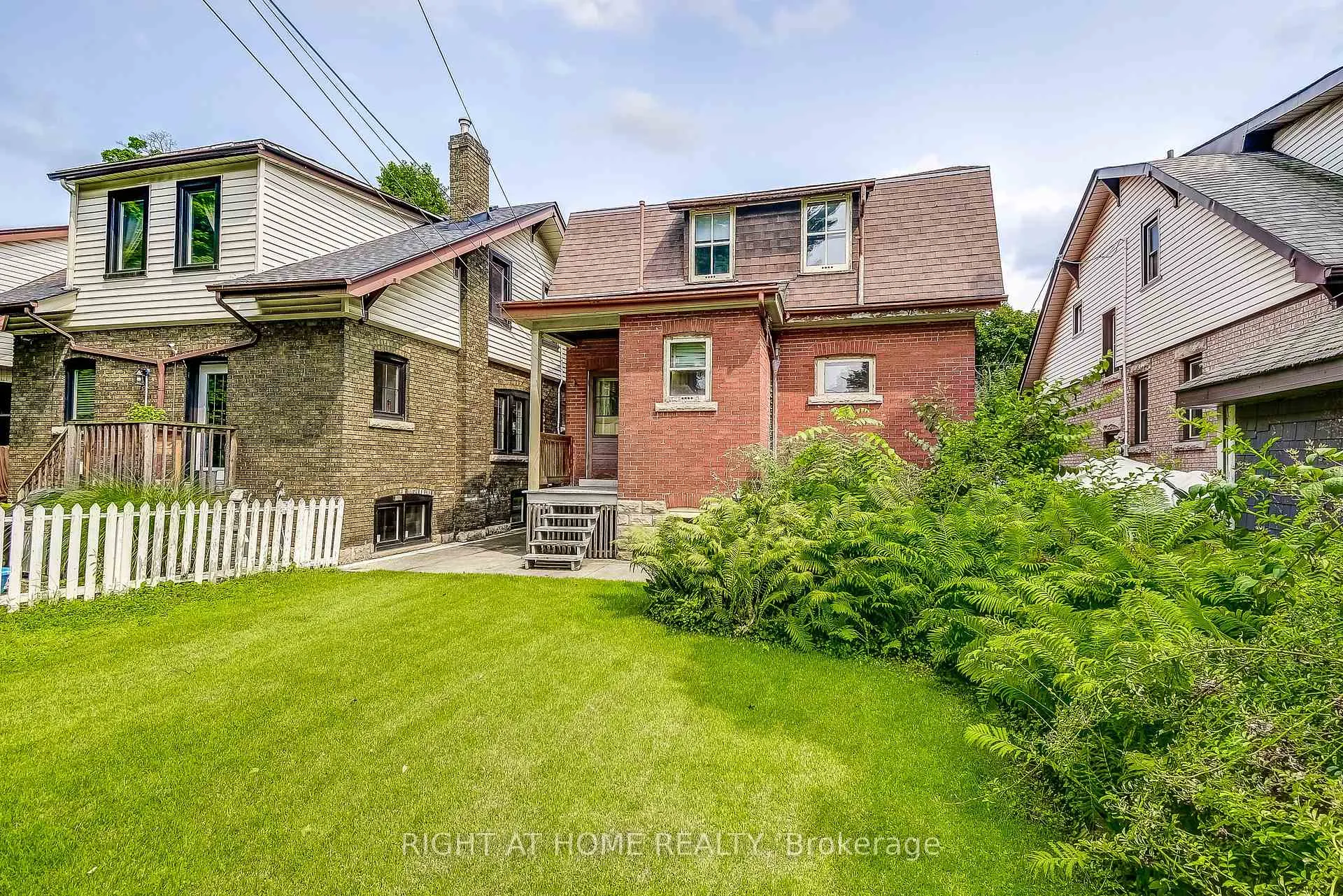 Photo 35 of 182 Balmoral Avenue S, Hamilton, Delta — HOMEH
