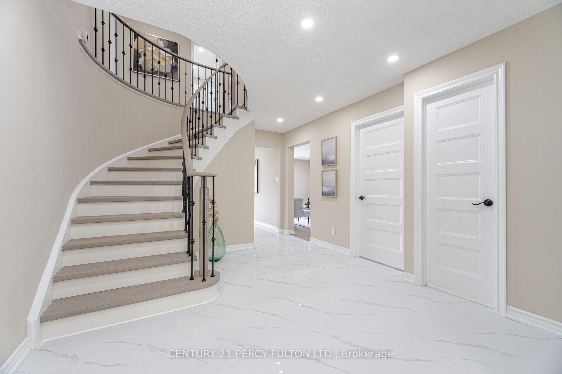 Photo 5 of 6 Bray Drive, Ajax, Central — HOMEH
