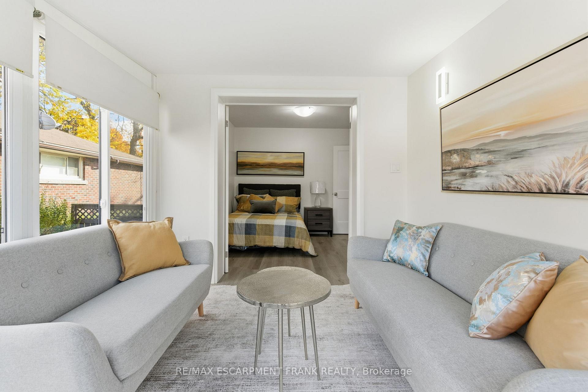 Photo 22 of 115 Mcelroy Road E, Hamilton, Balfour — HOMEH