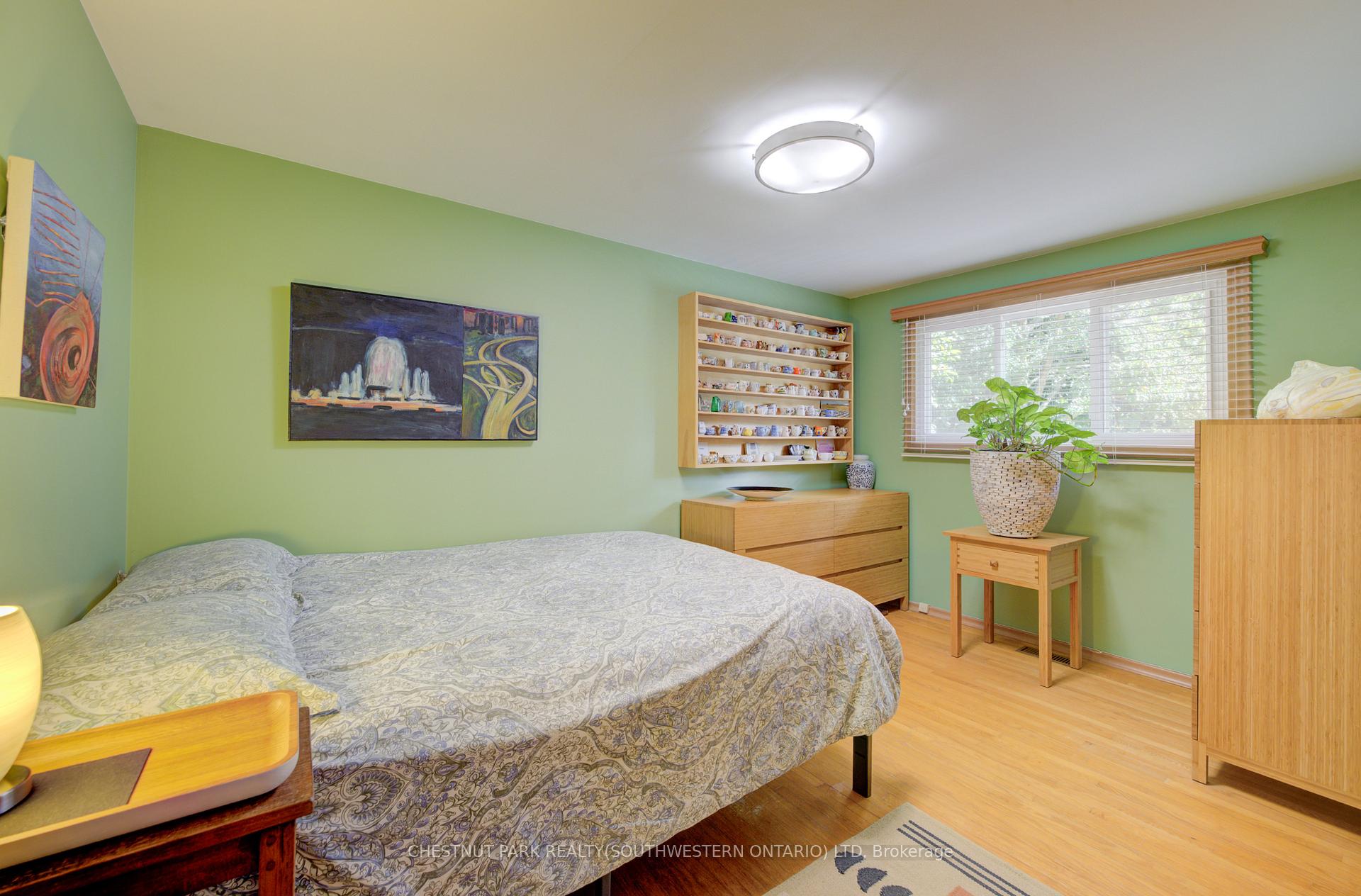 Photo 25 of 9 Monticello Crescent, Guelph, Kortright East — HOMEH