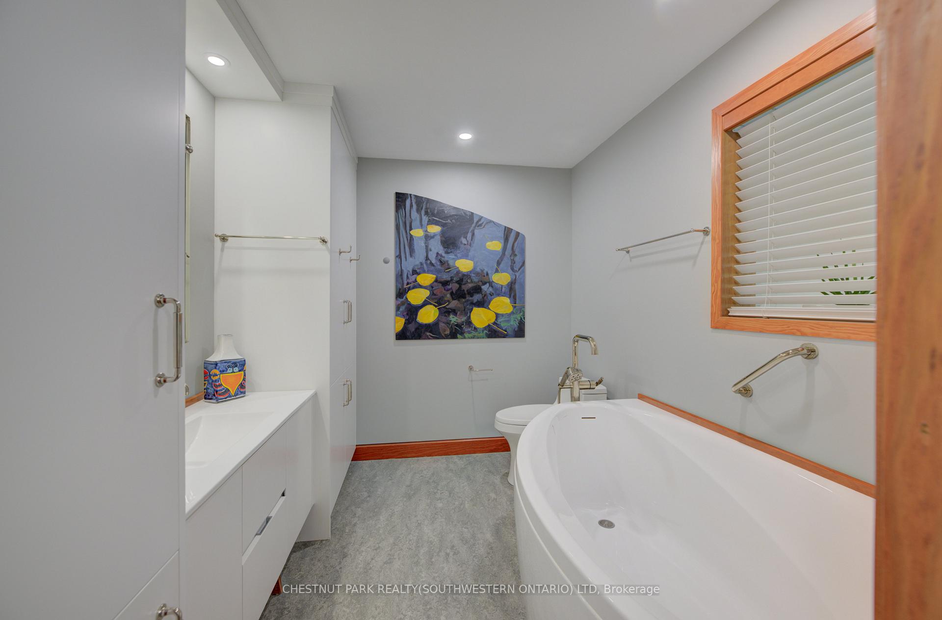 Photo 33 of 9 Monticello Crescent, Guelph, Kortright East — HOMEH