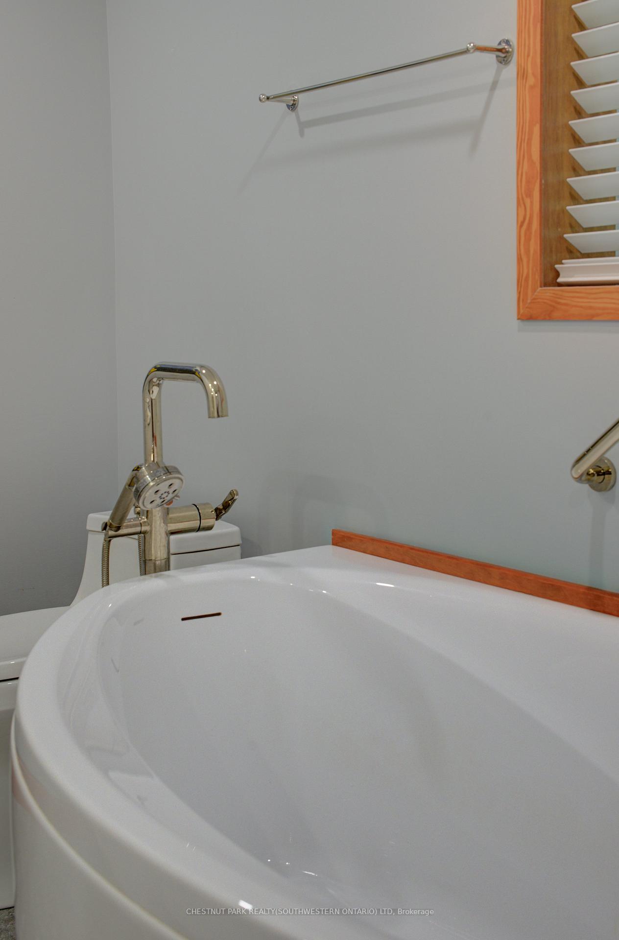 Photo 34 of 9 Monticello Crescent, Guelph, Kortright East — HOMEH