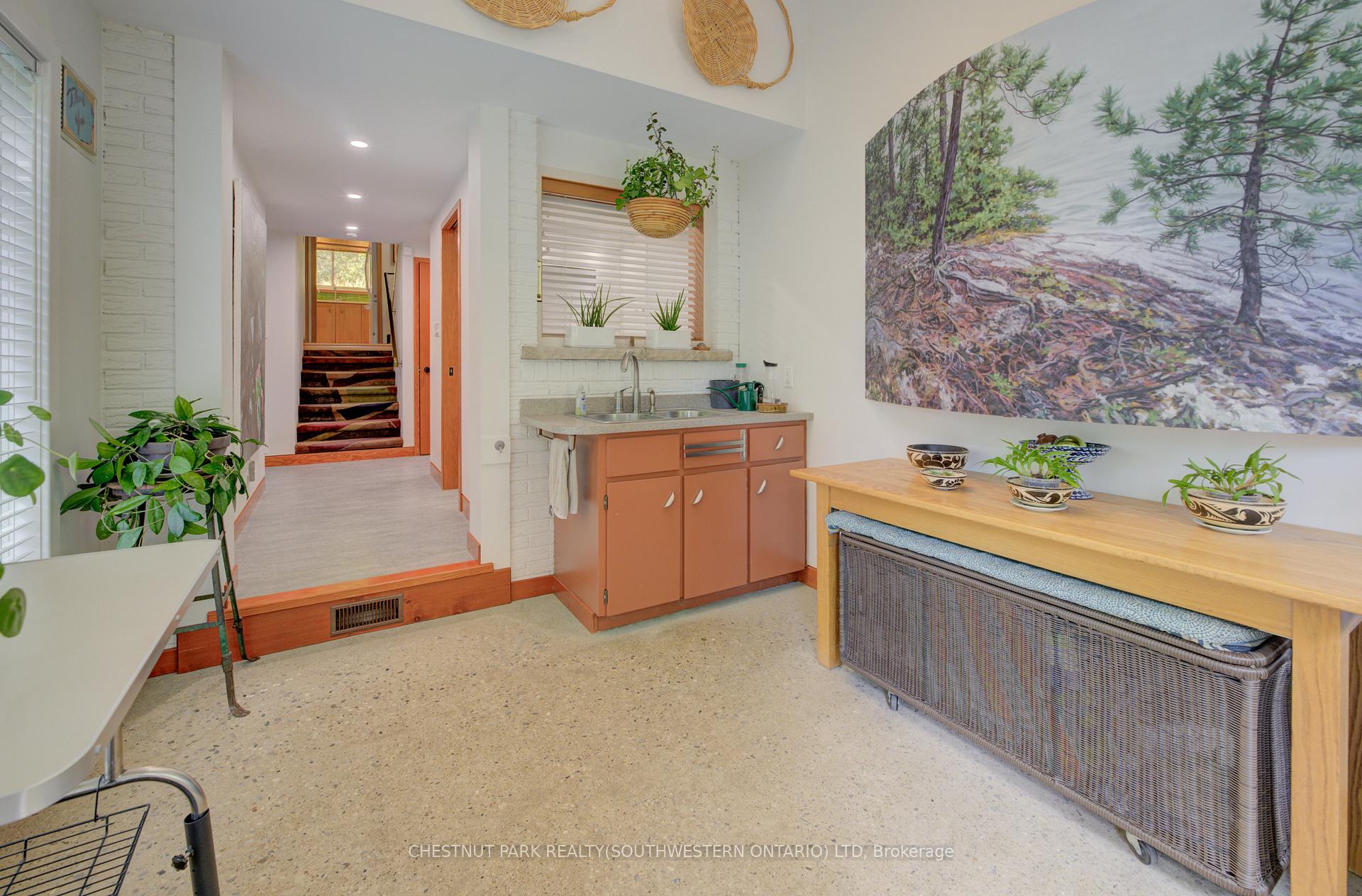 Photo 36 of 9 Monticello Crescent, Guelph, Kortright East — HOMEH