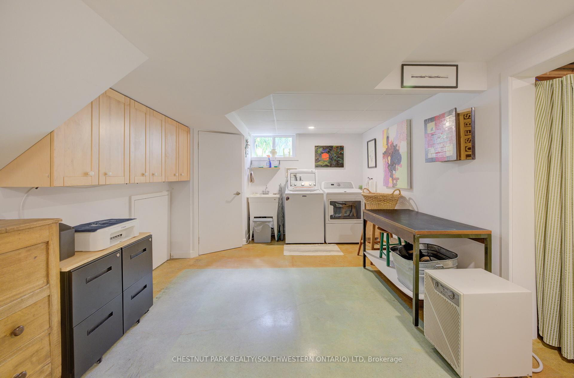 Photo 38 of 9 Monticello Crescent, Guelph, Kortright East — HOMEH