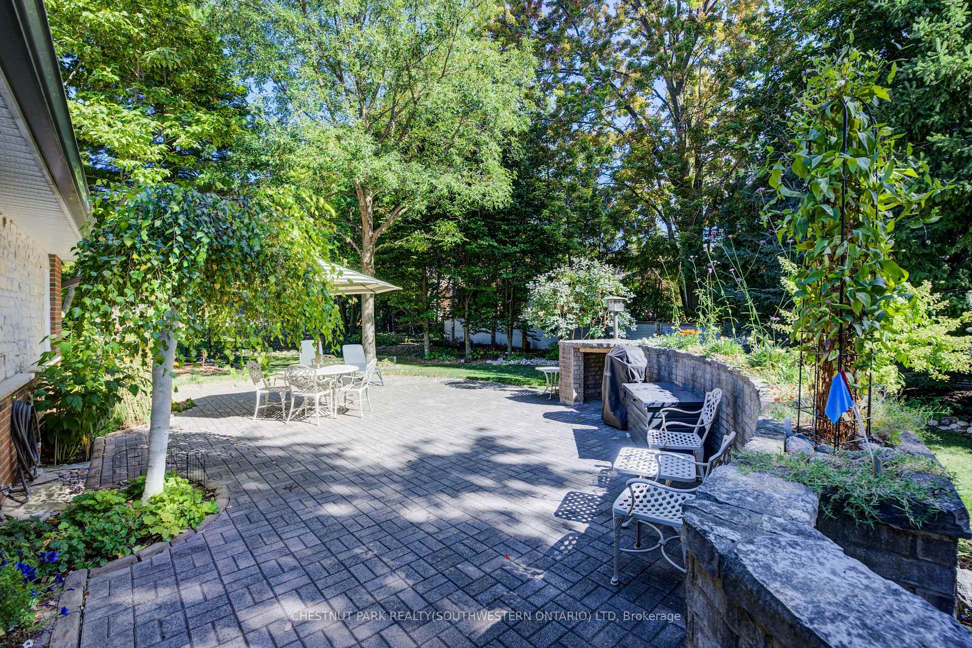 Photo 42 of 9 Monticello Crescent, Guelph, Kortright East — HOMEH