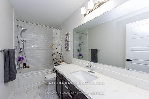 Photo 22 of 565 Kennedy Circle W, Milton, Cobban — HOMEH